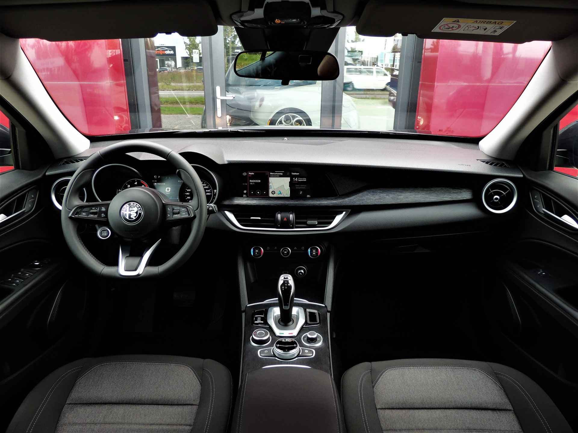 Alfa Romeo Stelvio 2.2d Super 230 PK | 20" velgen | Privacy Glass | Dark B-tech uitstraling | Trekhaak afneembaar 1600 KG Rijdende auto niet altijd aanwezig - 5/38