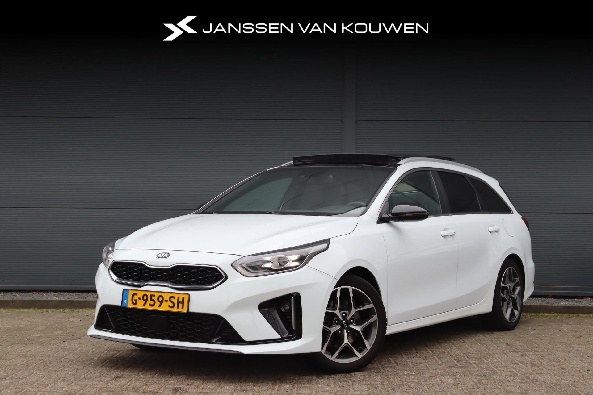 Kia Ceed Sportswagon 1.4 T-GDi GT-PlusLine / Panoramadak / Stuur-Stoelverwarming / Trekhaak