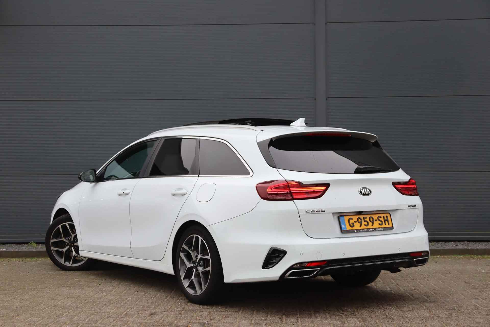 Kia Ceed Sportswagon 1.4 T-GDi GT-PlusLine / Panoramadak / Stuur-Stoelverwarming / Trekhaak - 4/36