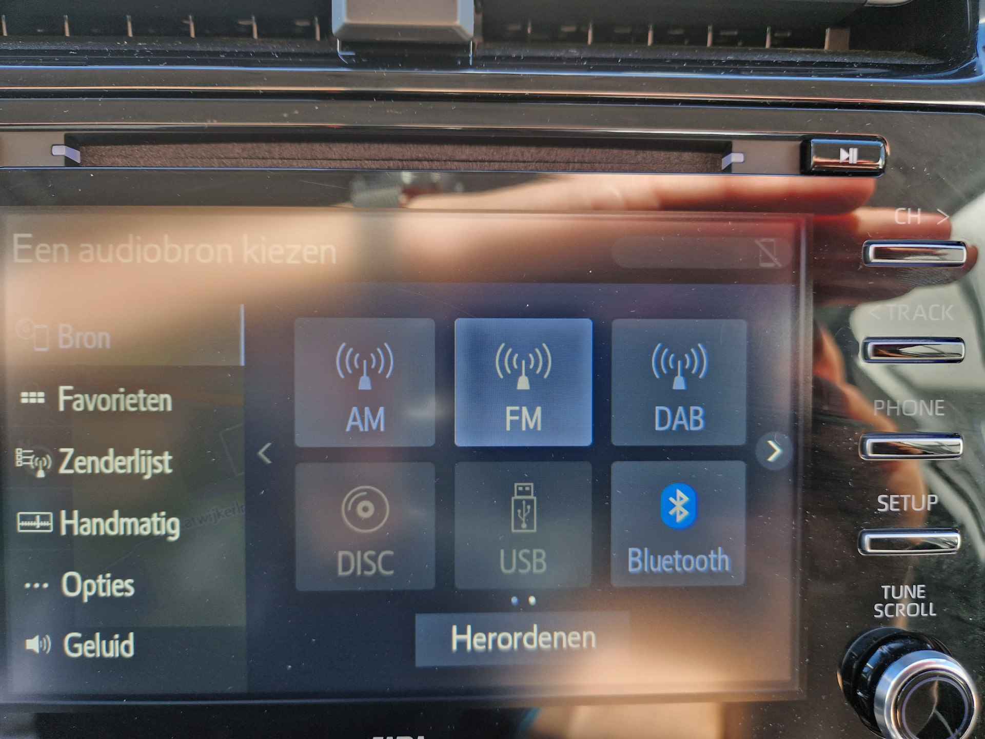Toyota Prius 1.8 Dynamic Head-up display, Camera V + A, Dodenhoekdetectie, JBL , All-in Rijklaarprijs - 15/26