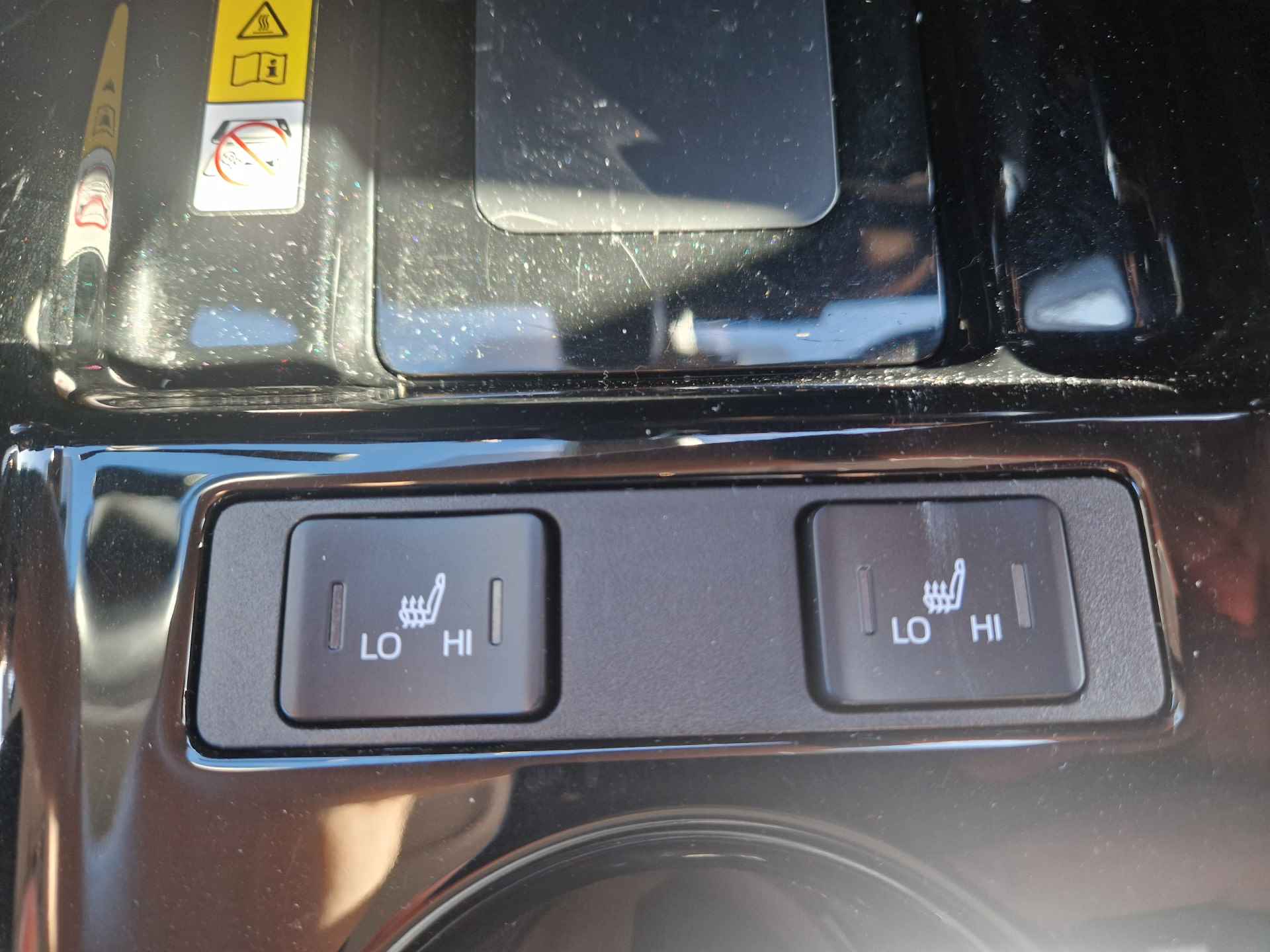 Toyota Prius 1.8 Dynamic Head-up display, Camera V + A, Dodenhoekdetectie, JBL , All-in Rijklaarprijs - 19/26