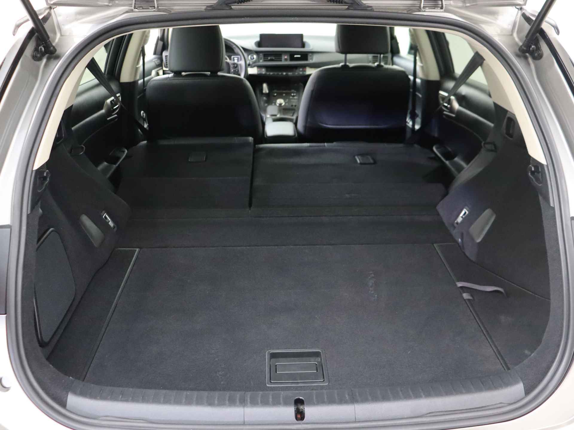 Lexus CT 200h Luxury Line | Safety System | Memory Seat | Stoelverwarming | Navigatie | Camera | LM velgen | Parkeersensoren | - 34/47