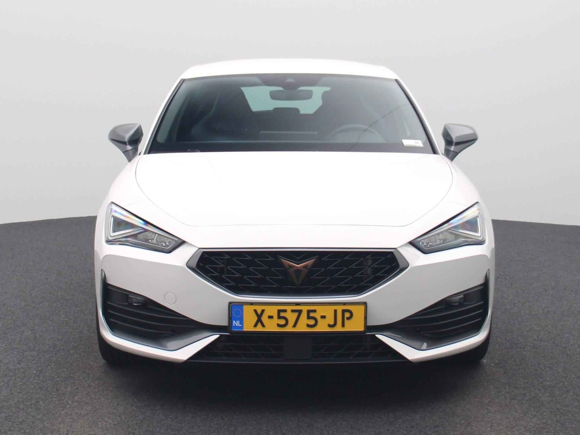 CUPRA Leon 1.4 e-Hybrid Essential | Navi | ECC | LMV | PDC | LED | - 4/44