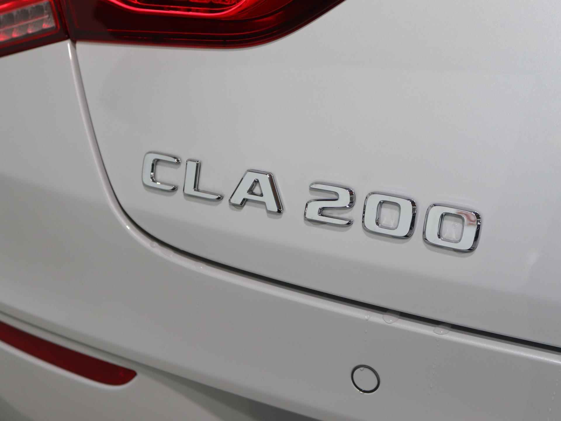 Mercedes-Benz CLA 200 Shooting brake AMG Line | Panoramadak | Memory stoelen | Head-up display | 360 camera | Adaptieve cruise control | Sfeerverlichting | - 12/28