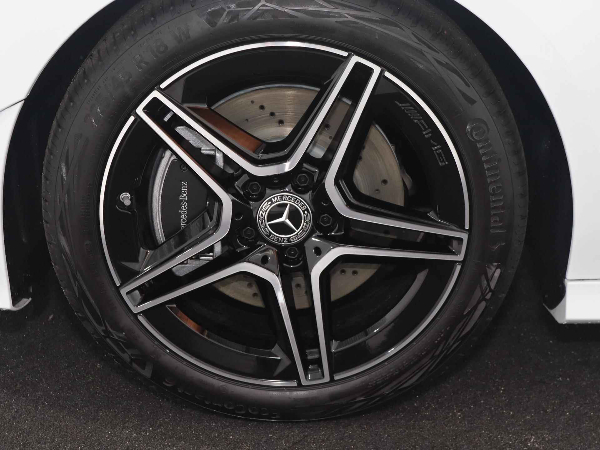 Mercedes-Benz CLA 200 Shooting brake AMG Line | Panoramadak | Memory stoelen | Head-up display | 360 camera | Adaptieve cruise control | Sfeerverlichting | - 25/28