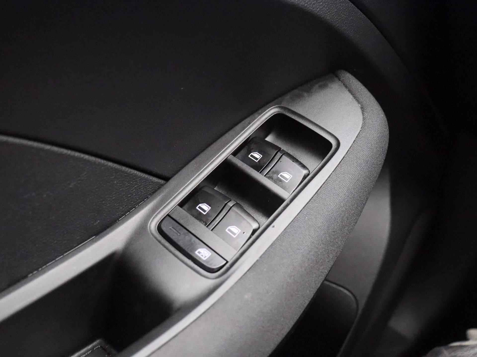 MG ZS EV Comfort | Navi | Apple CarPlay | Adaptive Cruise Control | Parkeersensoren | - 29/37