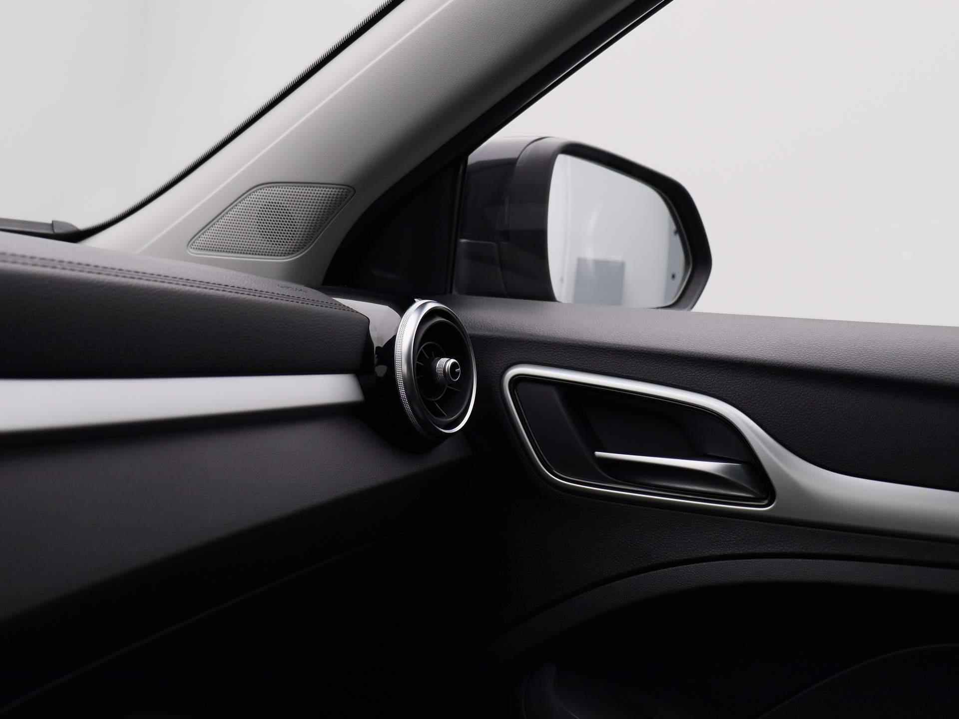 MG ZS EV Comfort | Navi | Apple CarPlay | Adaptive Cruise Control | Parkeersensoren | - 30/37