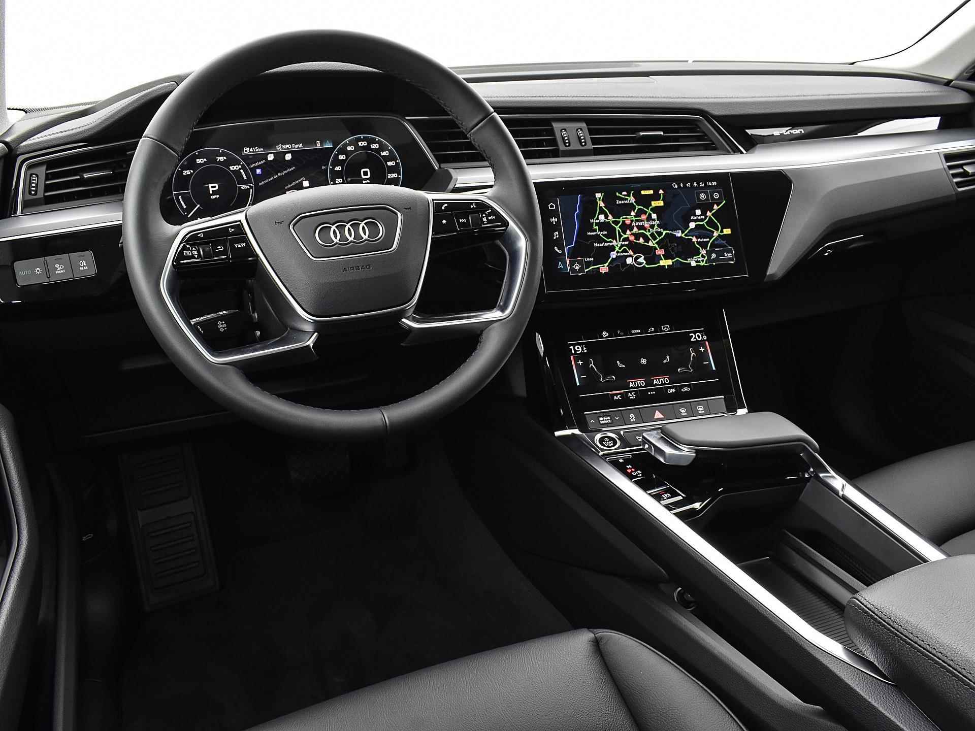 Audi Q8 Sportback e-tron 50 quattro Edition 340pk · Maas-De Koning Black-edition · Achteruitrijcamera · Leder bekleding · Privacy glas· - 4/38