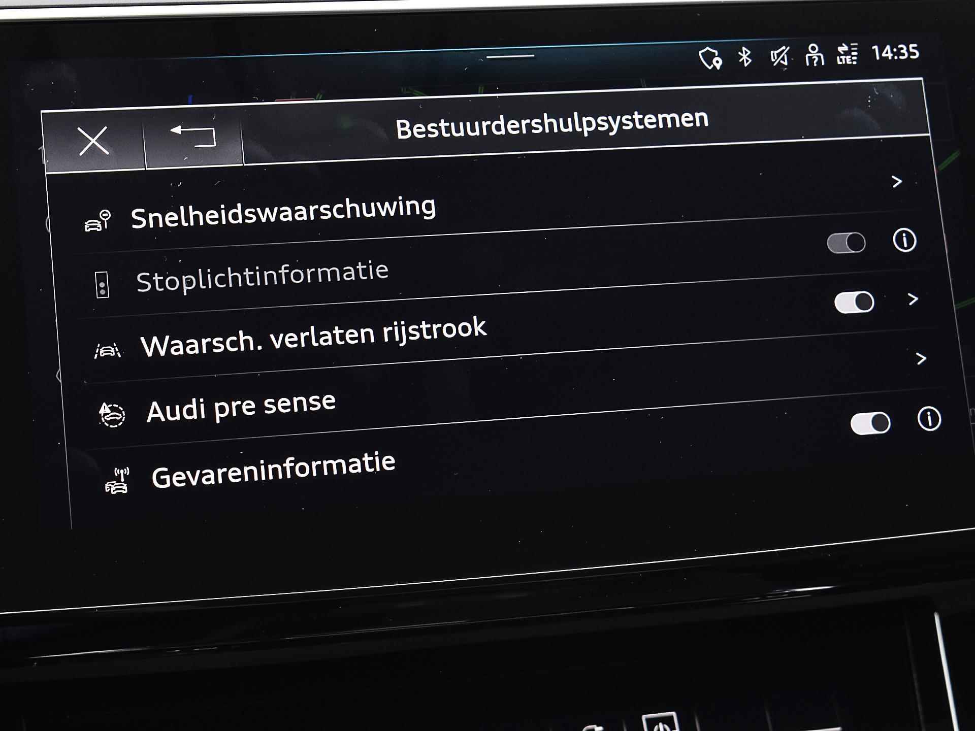 Audi Q8 Sportback e-tron 50 quattro Edition 340pk · Maas-De Koning Black-edition · Achteruitrijcamera · Leder bekleding · Privacy glas· - 32/38