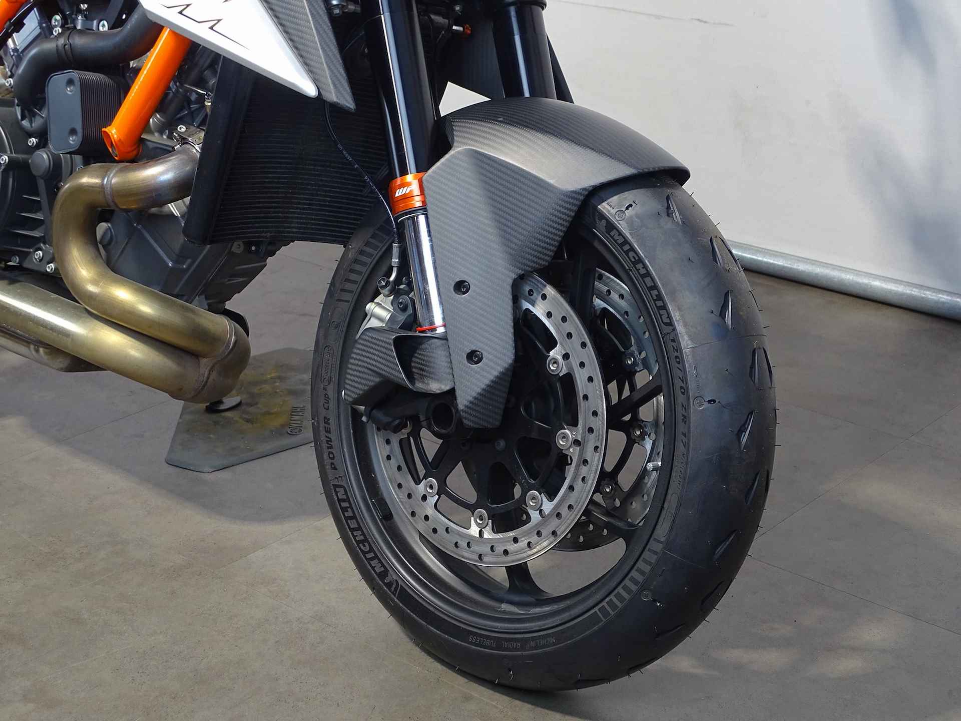 KTM 1290 SUPERDUKE RR - 2/12