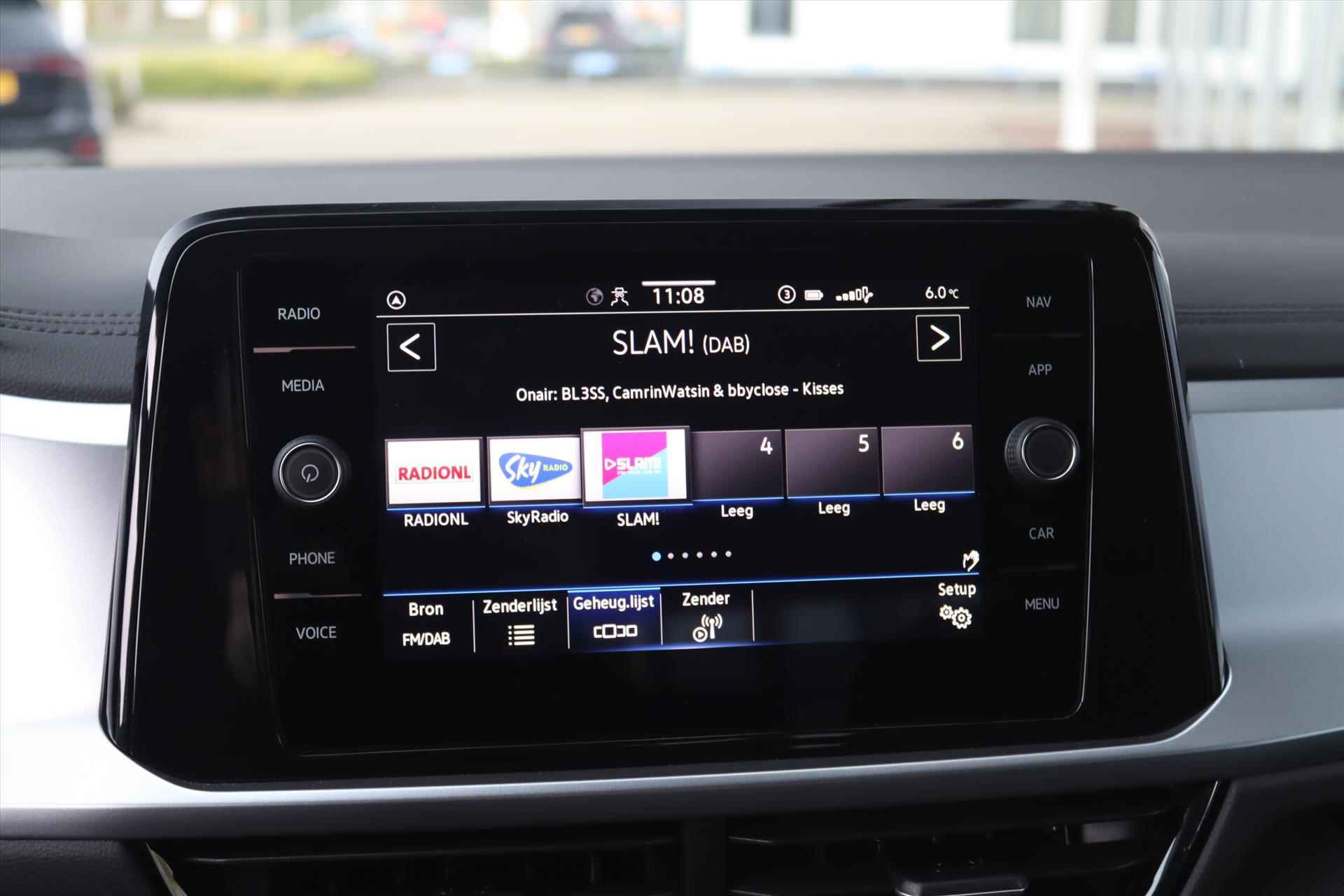 Volkswagen T-Roc 1.5TSI 150PK AUTOMAAT LIFE E.D Navi Carplay | Adapt.Cruise | Camera | Keyless | Digitaal Cockpit | Stoelverw. | Led | Clima | 17 Inch Lm | - 20/53