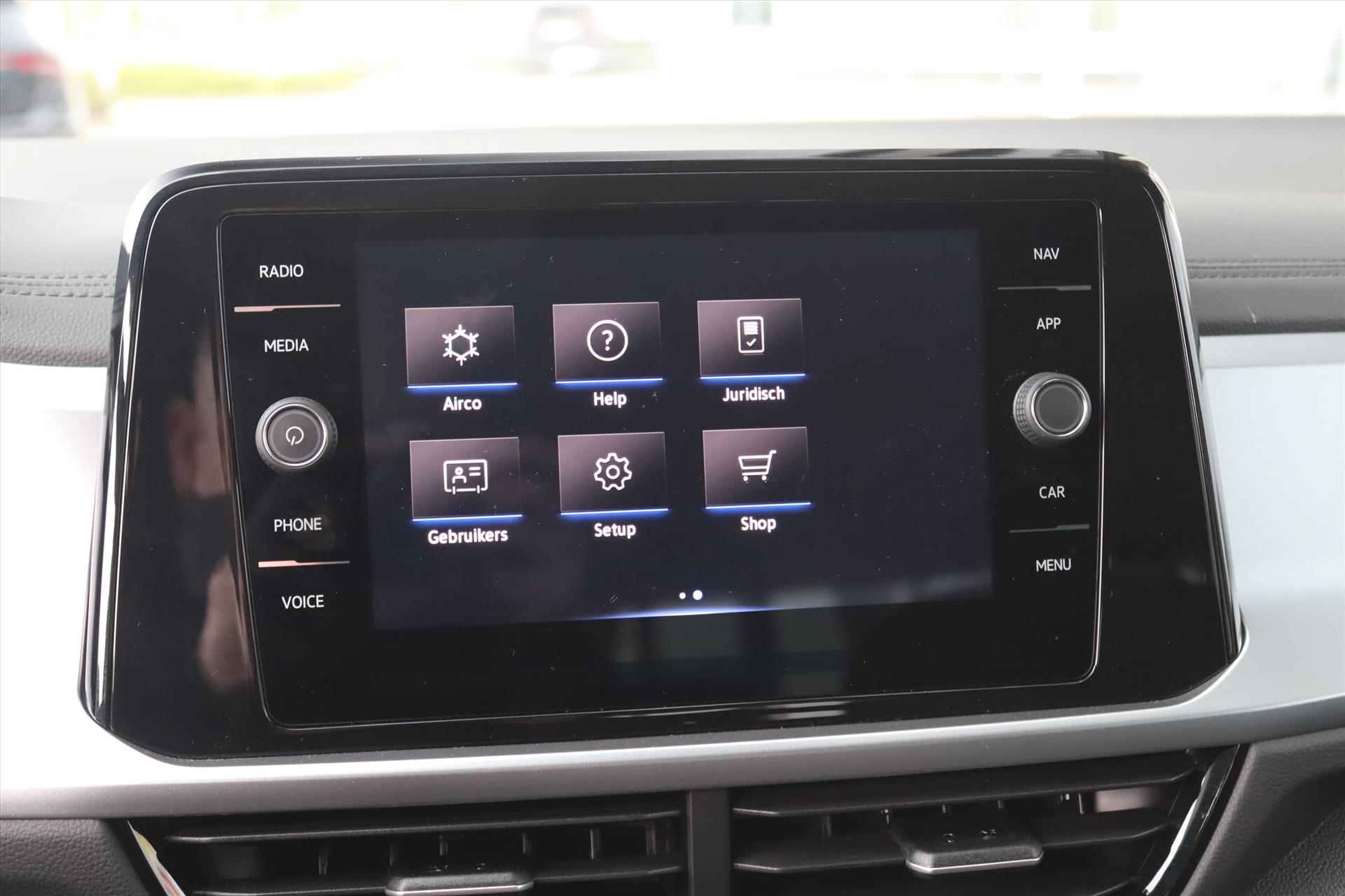 Volkswagen T-Roc 1.5TSI 150PK AUTOMAAT LIFE E.D Navi Carplay | Adapt.Cruise | Camera | Keyless | Digitaal Cockpit | Stoelverw. | Led | Clima | 17 Inch Lm | - 23/53