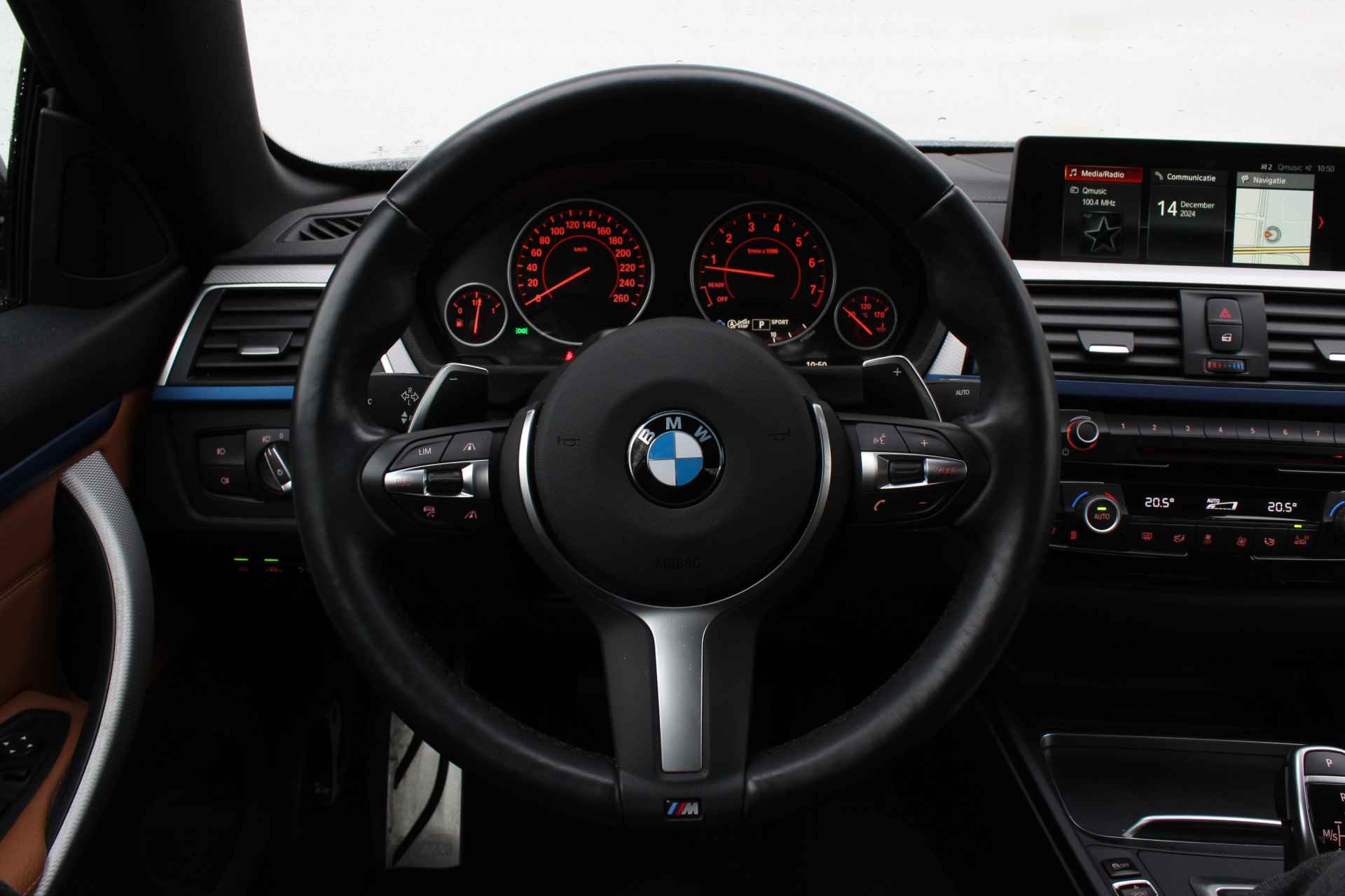 BMW 4 Serie Cabrio 420i High Executive M Sport Automaat / Air Collar / Achteruitrijcamera / Sportstoelen / Apple CarPlay / Park Assistant / Stoelverwarming - 17/34