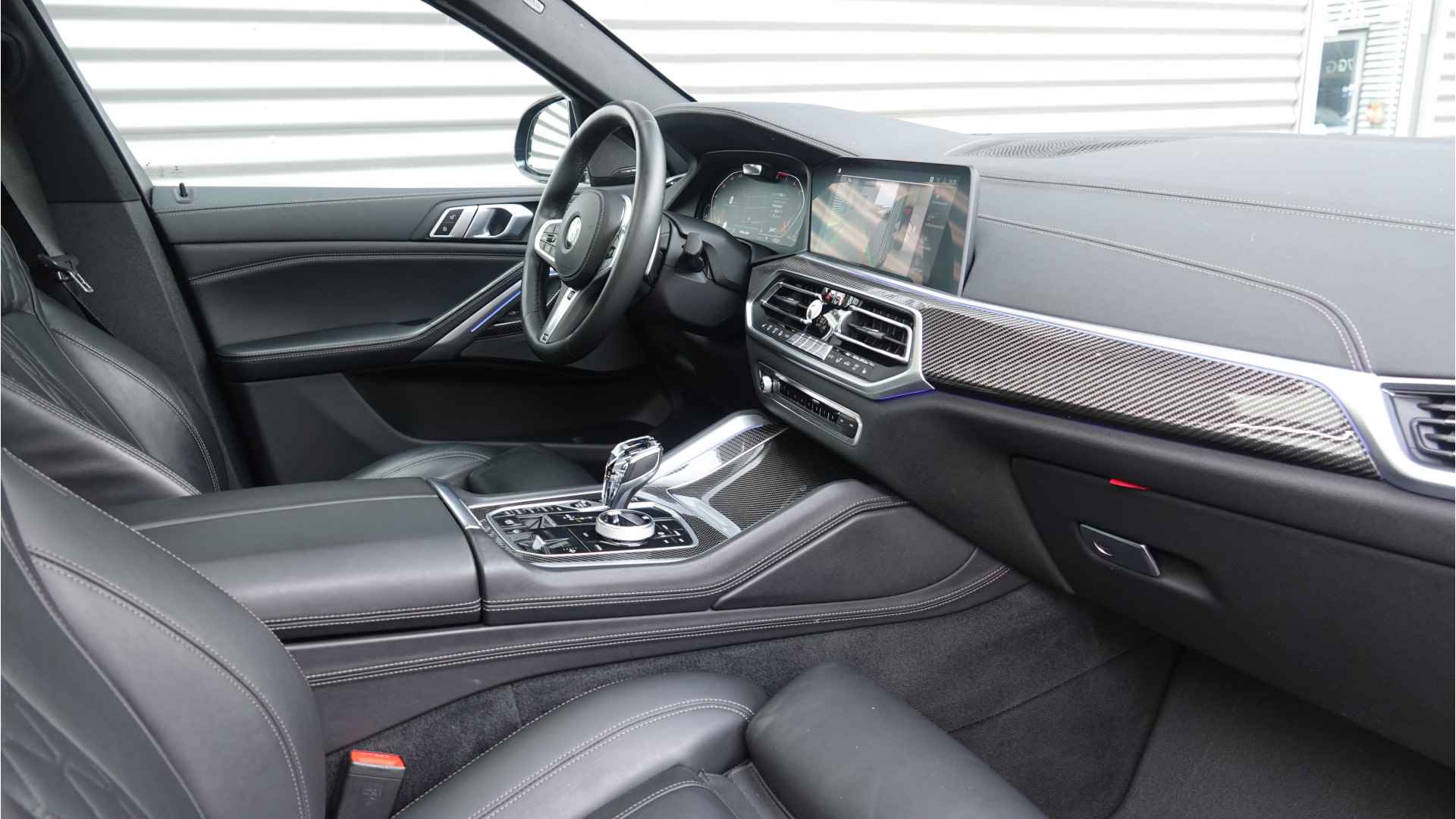 BMW X6 xDrive30d High Executive | M Sport | Laser | Softclose | Head Up | Trekhaak | Luchtvering | - 24/37