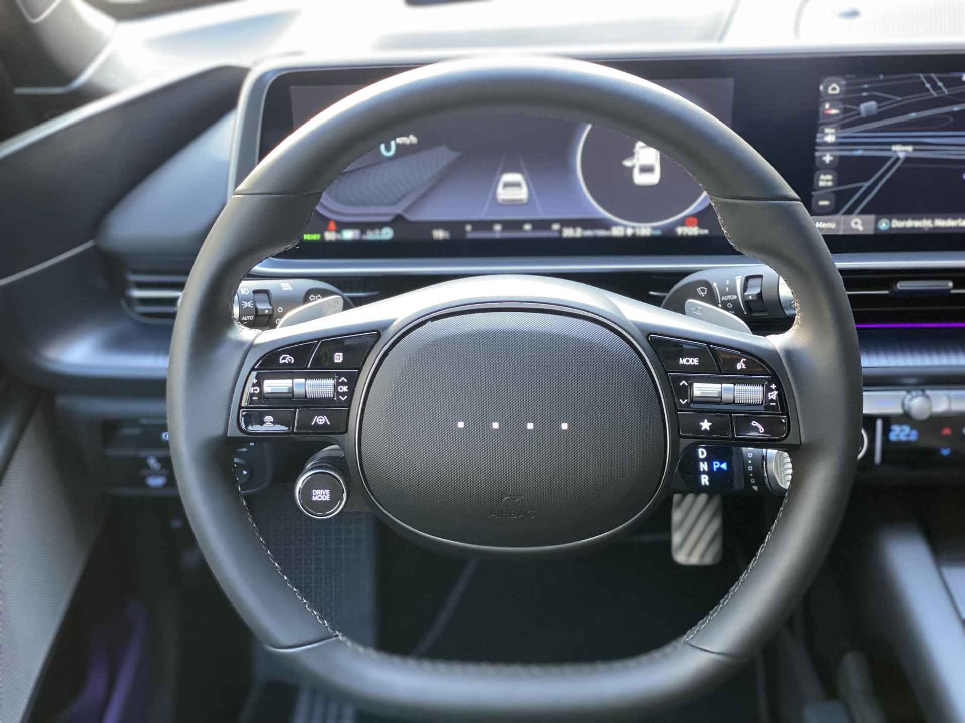 Hyundai IONIQ 6 First Edition AWD 77 kWh | €18885 KORTING | 20 INCH | Panorama schuifkanteldak | Warmtepomp | - 33/46