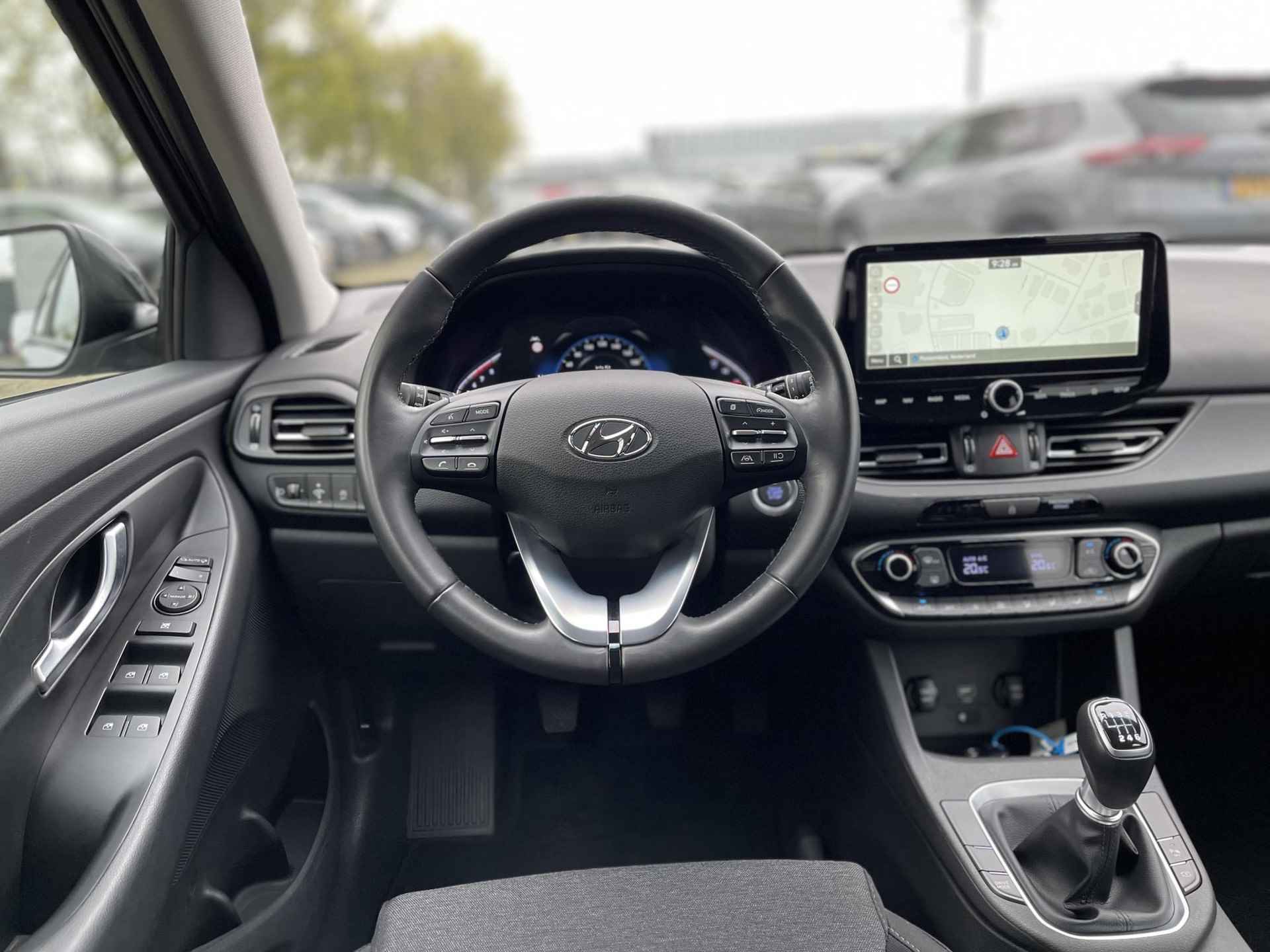 Hyundai i30 Wagon 1.0 T-GDi MHEV Comfort Smart | Navigatie | Camera | Apple Carplay/Android Auto | Keyless Entry | LED Koplampen | Cruise & Climate Control | Rijklaarprijs! - 17/26