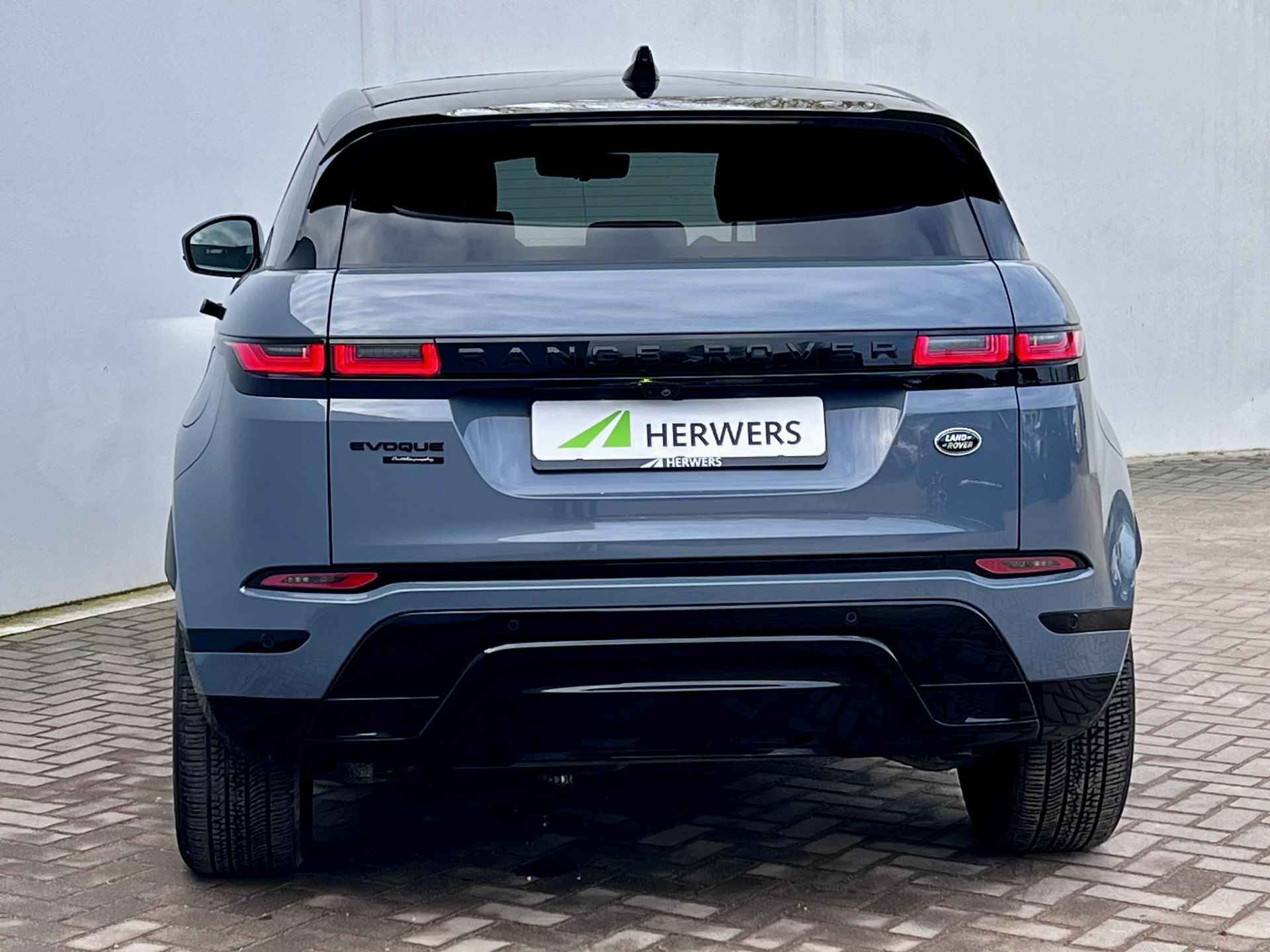 Land Rover Range Rover Evoque 1.5 P300e AWD 308 pk Autobiography / Dealer onderhouden / PHEV CCS Snelladen / Panorama schuifdak / Trekhaak Elektrisch 1.600 kg / Leder / Meridian Audio / Zeer compleet / All Seaon banden / - 55/64