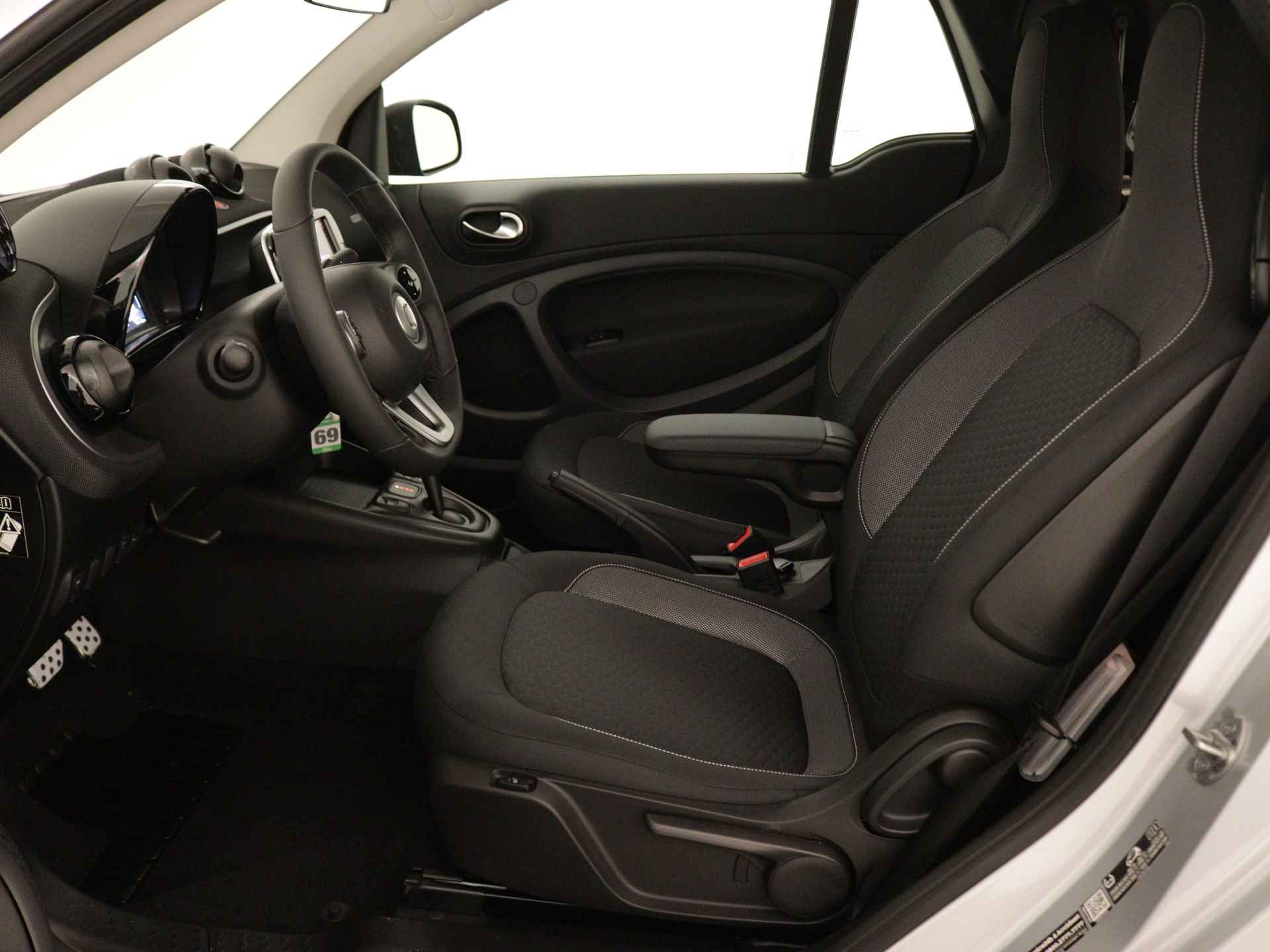 Smart Fortwo cabrio EQ Comfort | Smartphone integratie | Plus package | Winterpakket | Cruise control | - 15/35