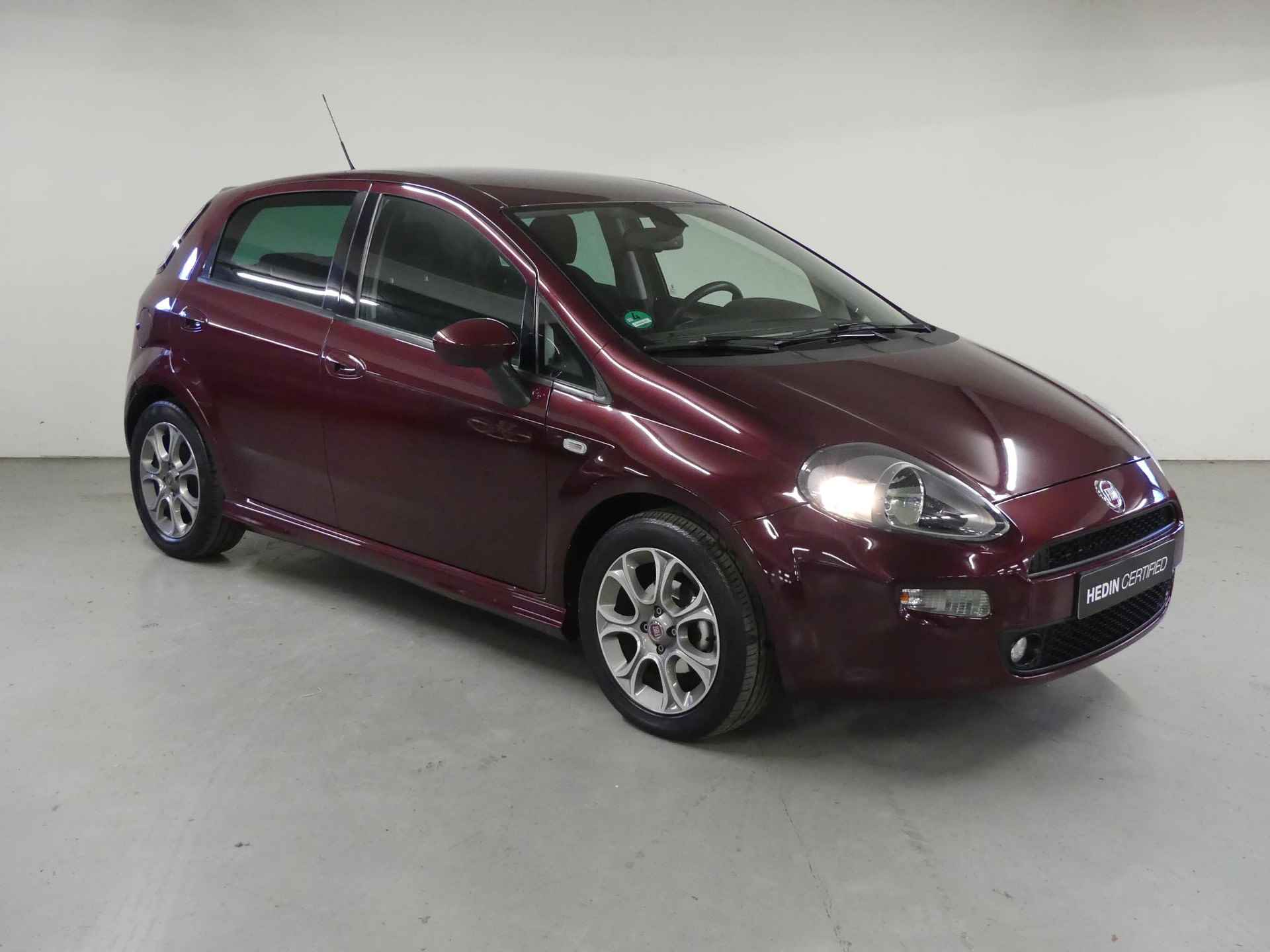 Fiat Punto Evo 1.3 M-Jet Lounge | Climate Control | Cruise Control | Navigatie | Parkeersensoren | Lichtmetalen Velgen | Audio | 1e Eigenaar - 2/26