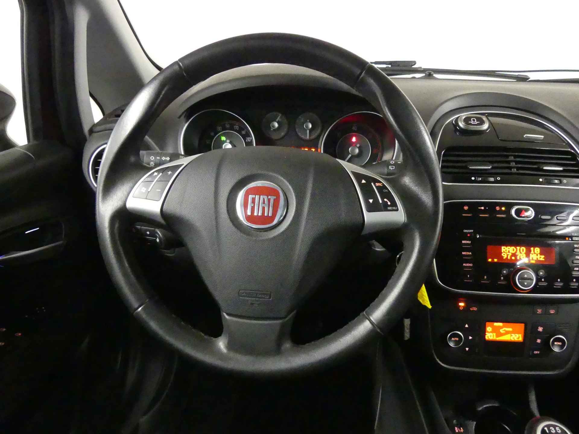 Fiat Punto Evo 1.3 M-Jet Lounge | Climate Control | Cruise Control | Navigatie | Parkeersensoren | Lichtmetalen Velgen | Audio | 1e Eigenaar - 21/26