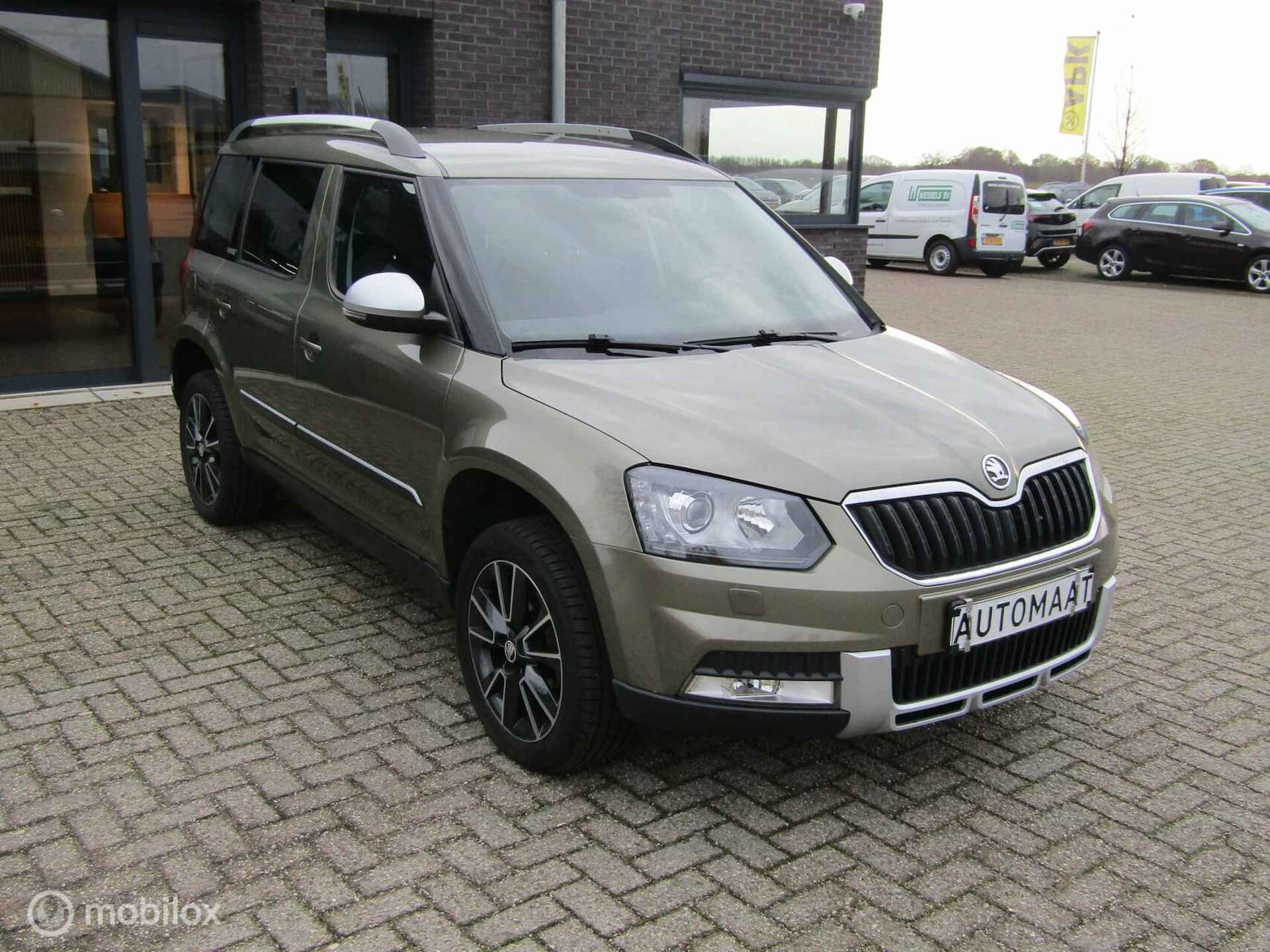 Skoda Yeti Outdoor 1.4 TSI Adventure | Trekhaak, Xenon - 8/19