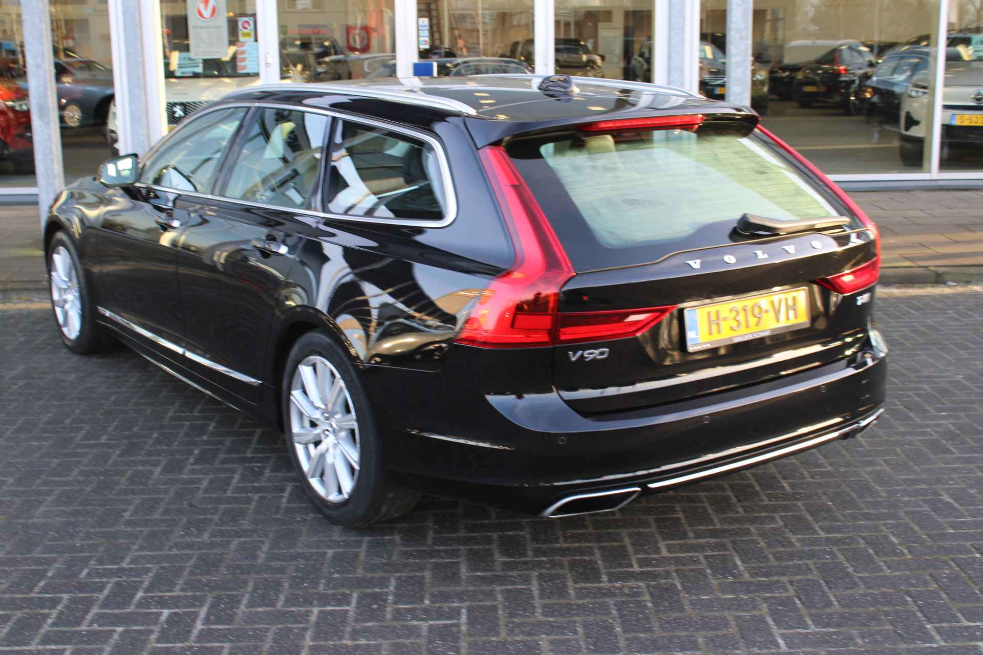 Volvo V90 T4 Automaat Business Luxury+ | Massagestoelen | Head-Up | Schuif/kantel dak | Dodehoekdetectie - 33/72