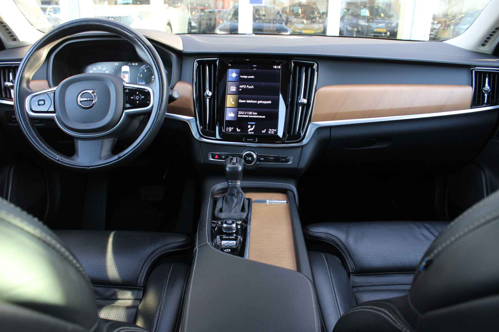 Volvo V90 T4 Automaat Business Luxury+ | Massagestoelen | Head-Up | Schuif/kantel dak | Dodehoekdetectie - 39/72