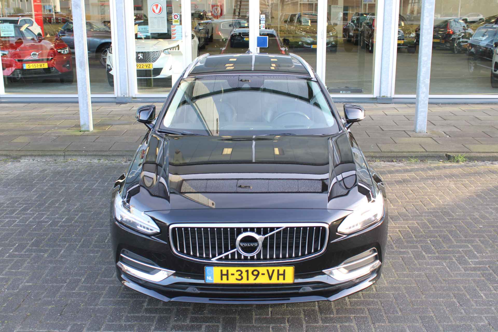 Volvo V90 T4 Automaat Business Luxury+ | Massagestoelen | Head-Up | Schuif/kantel dak | Dodehoekdetectie - 68/72