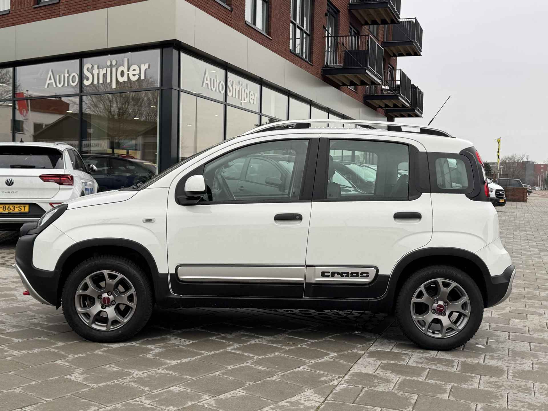 Fiat Panda 1.2 City Cross 1e eigenaar | Parkeersensoren | ECC | 4-seizoensbanden - 5/30