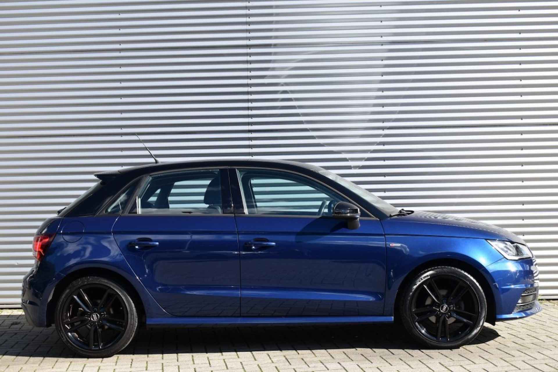 AUDI A1 1.0 TFSI 5DRS. ADRENALIN / S-LINE / NAVI / CRUISE / 17 LM. - 7/39