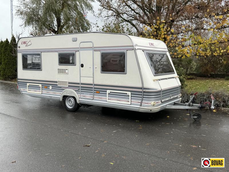 LMC Luxus 530 K Mover en enkele bedden