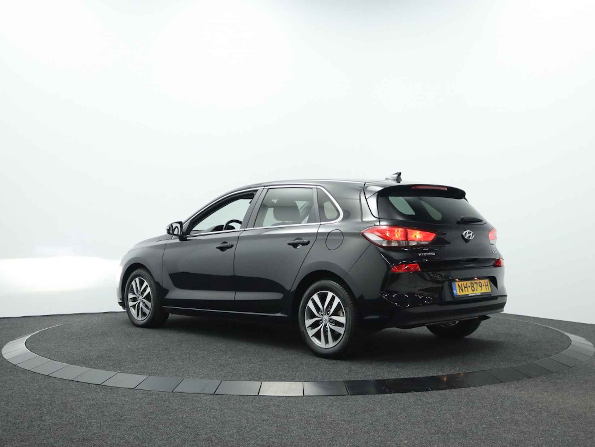 Hyundai i30 1.0 T-GDI First Edition | Navigatie | Camera | Cruise control - 2/40