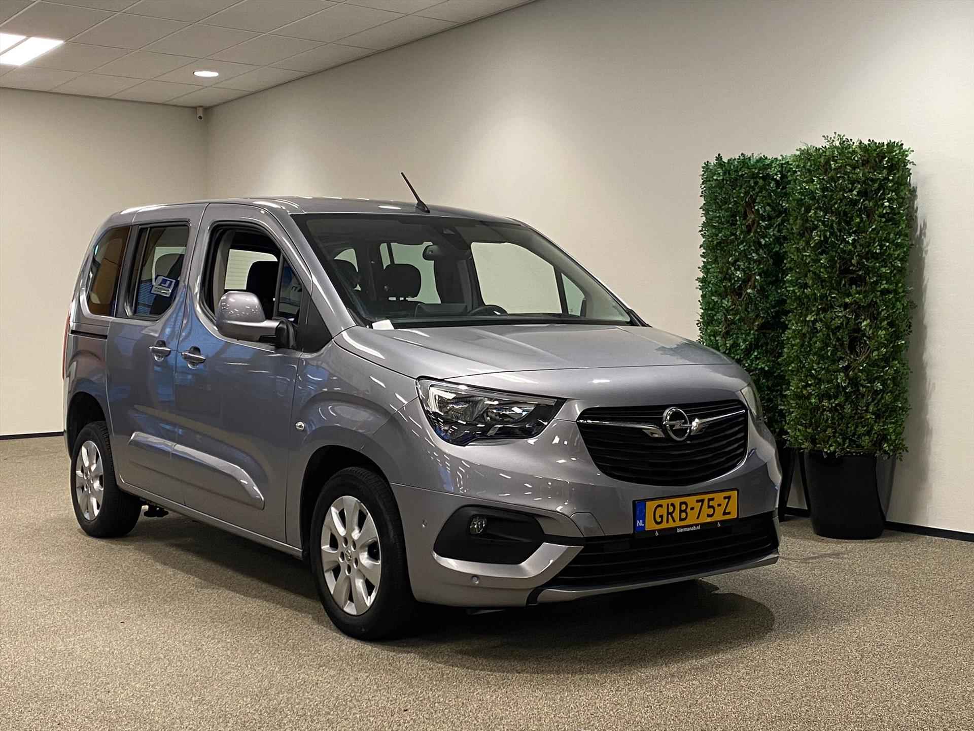 Opel Combo L1 Rolstoelauto 4+1 - 12/34