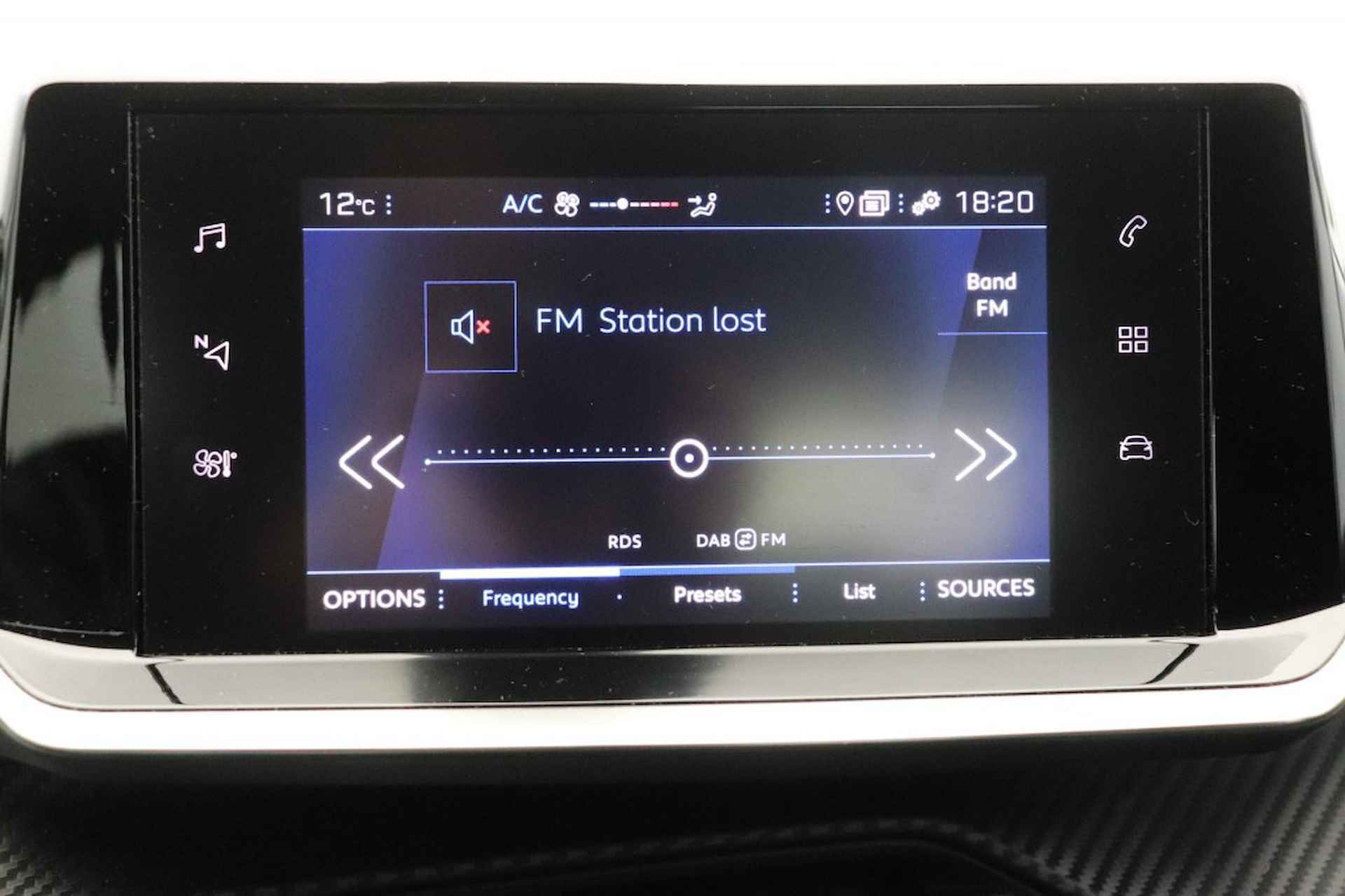 PEUGEOT 208 1.2 PureTech Active - Carplay, Navi - 20/22