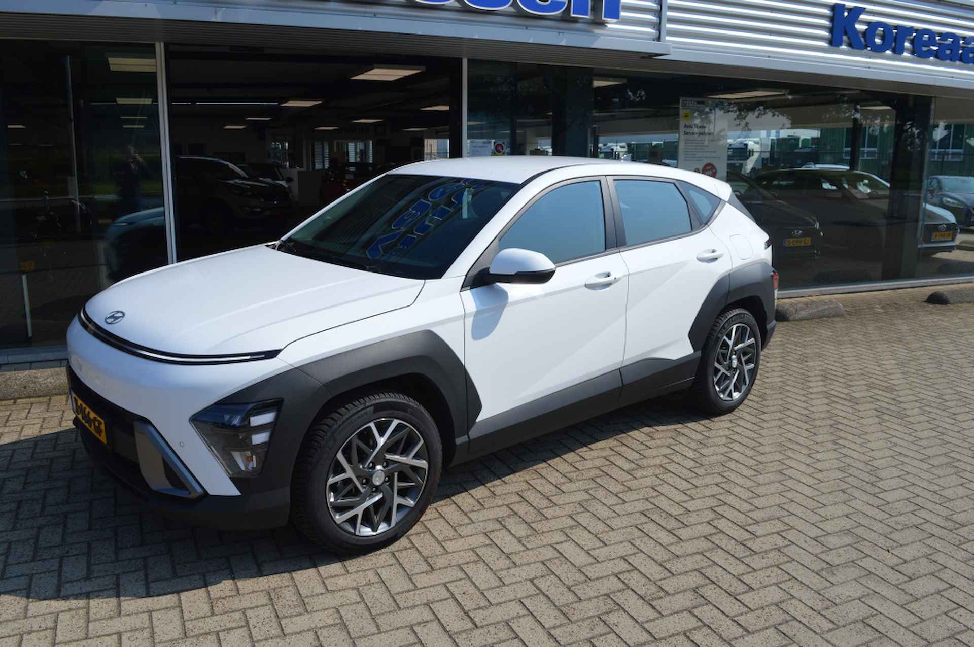 Hyundai Kona 1.6 GDI HEV Comfort 18inch All weathers NL-auto - 6/23