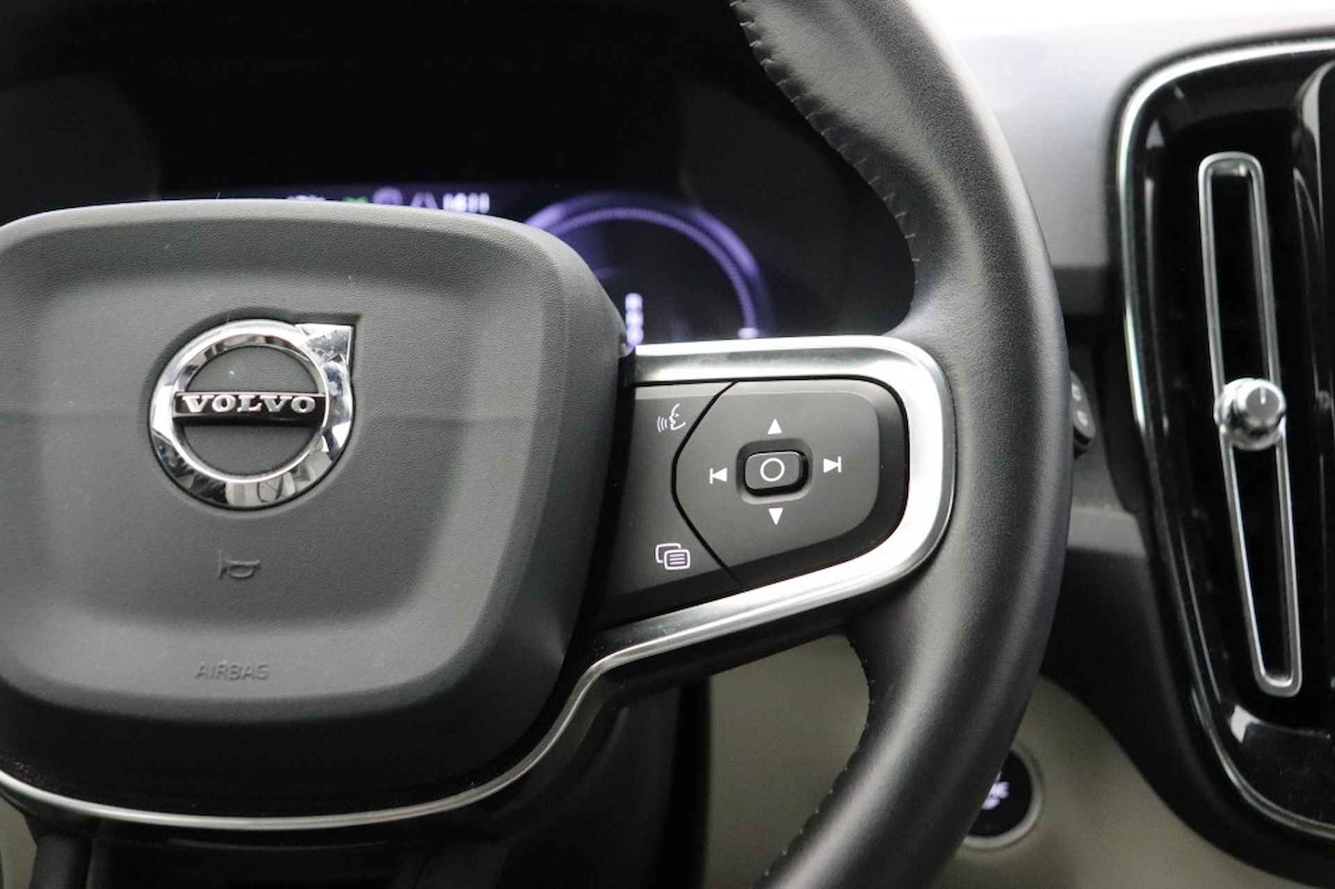 VOLVO Xc40 1.5 T5 Twin Engine Momentum Pro - Digital Cockpit, Leer - 21/29