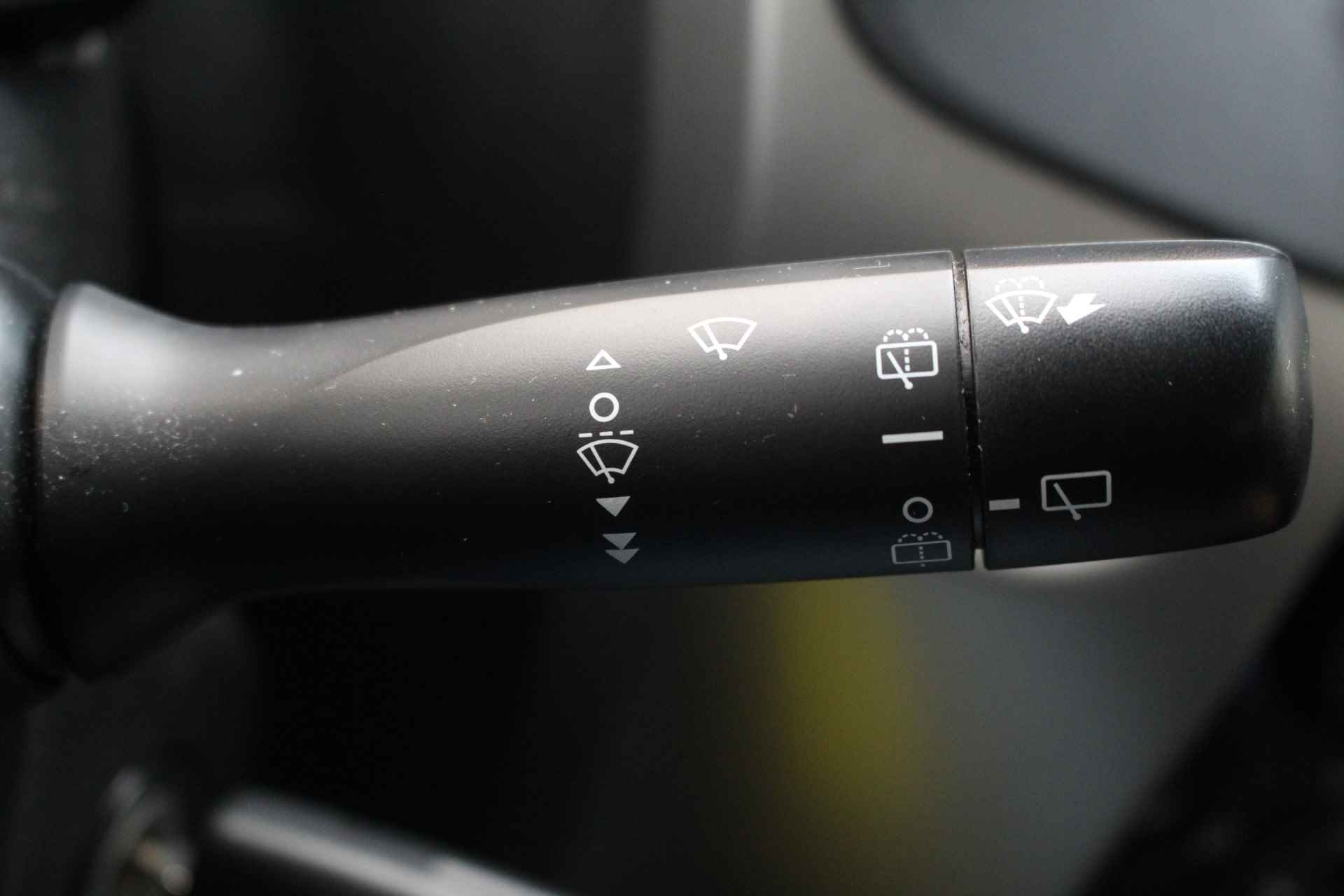 Peugeot 108 1.0 Active AUTOMAAT | Airco | Bluetooth | Privacy Glass | Elec. ramen | Mistlampen | - 11/26