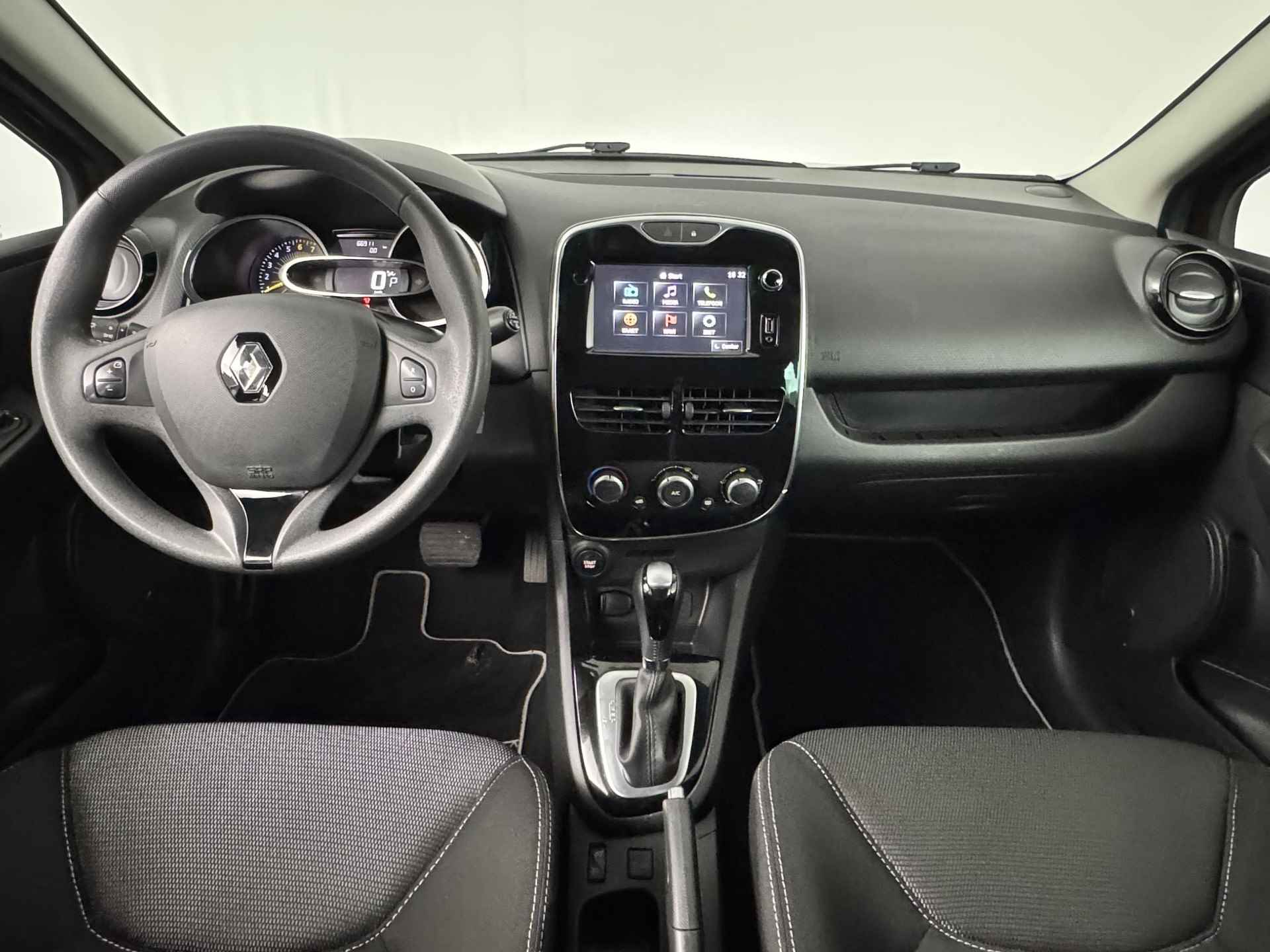 Renault Clio 1.2 TCe 120 EDC Expression | Trekhaak Afneembaar | Parkeersensoren | Cruise Control | Navigatie | - 3/39