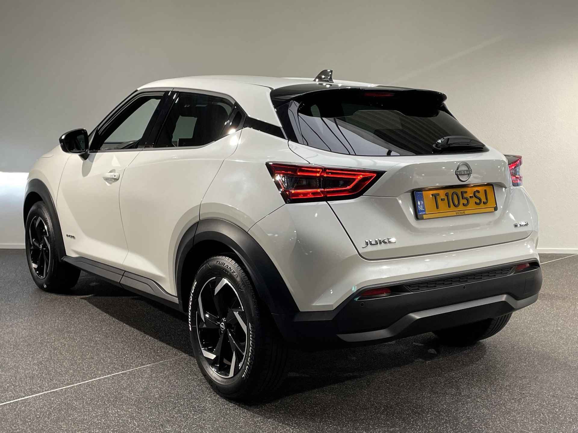 Nissan Juke 1.6 Hybrid 143 N-Connecta - 7/27