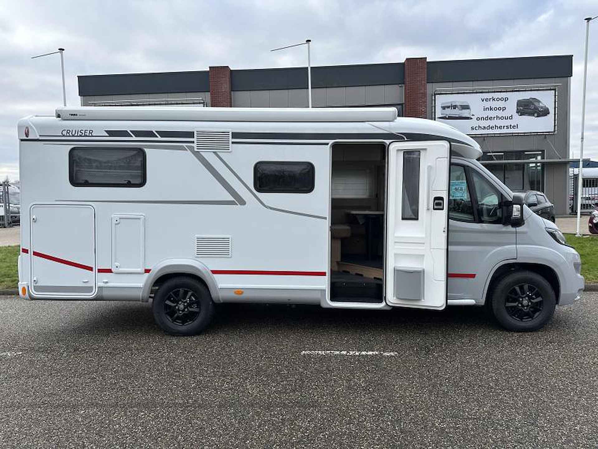 LMC Cruiser T 662 G 5.000,- VOORDEEL! - 3/23