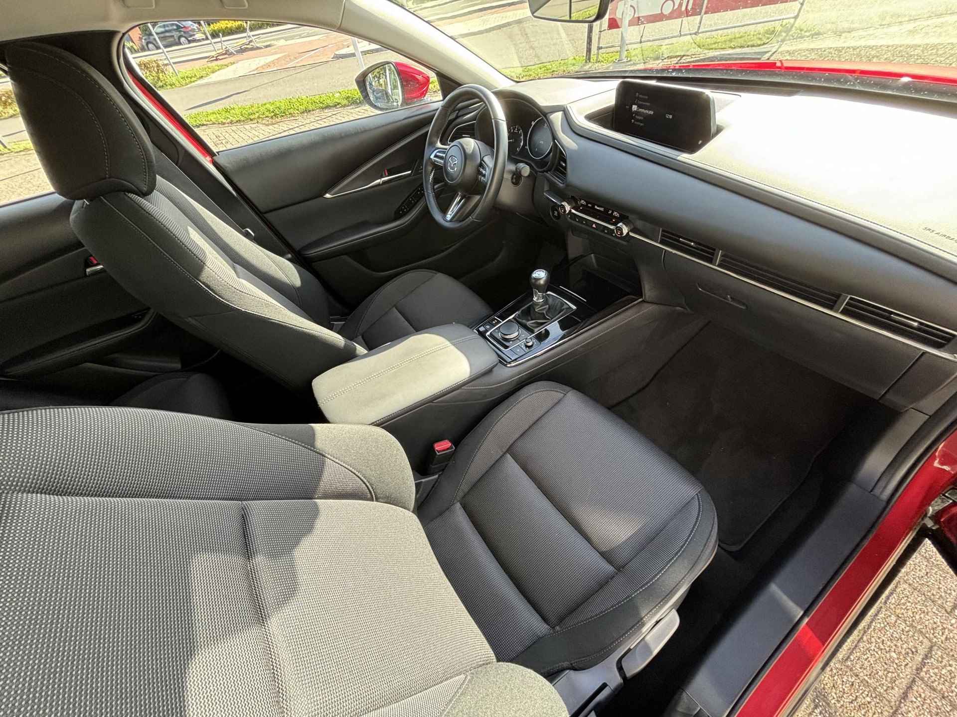 Mazda CX-30 2.0 e-SkyActiv-G M Hybrid Comfort | DEALERONDERHOUDEN | KEYLESS | NL AUTO | - 19/31