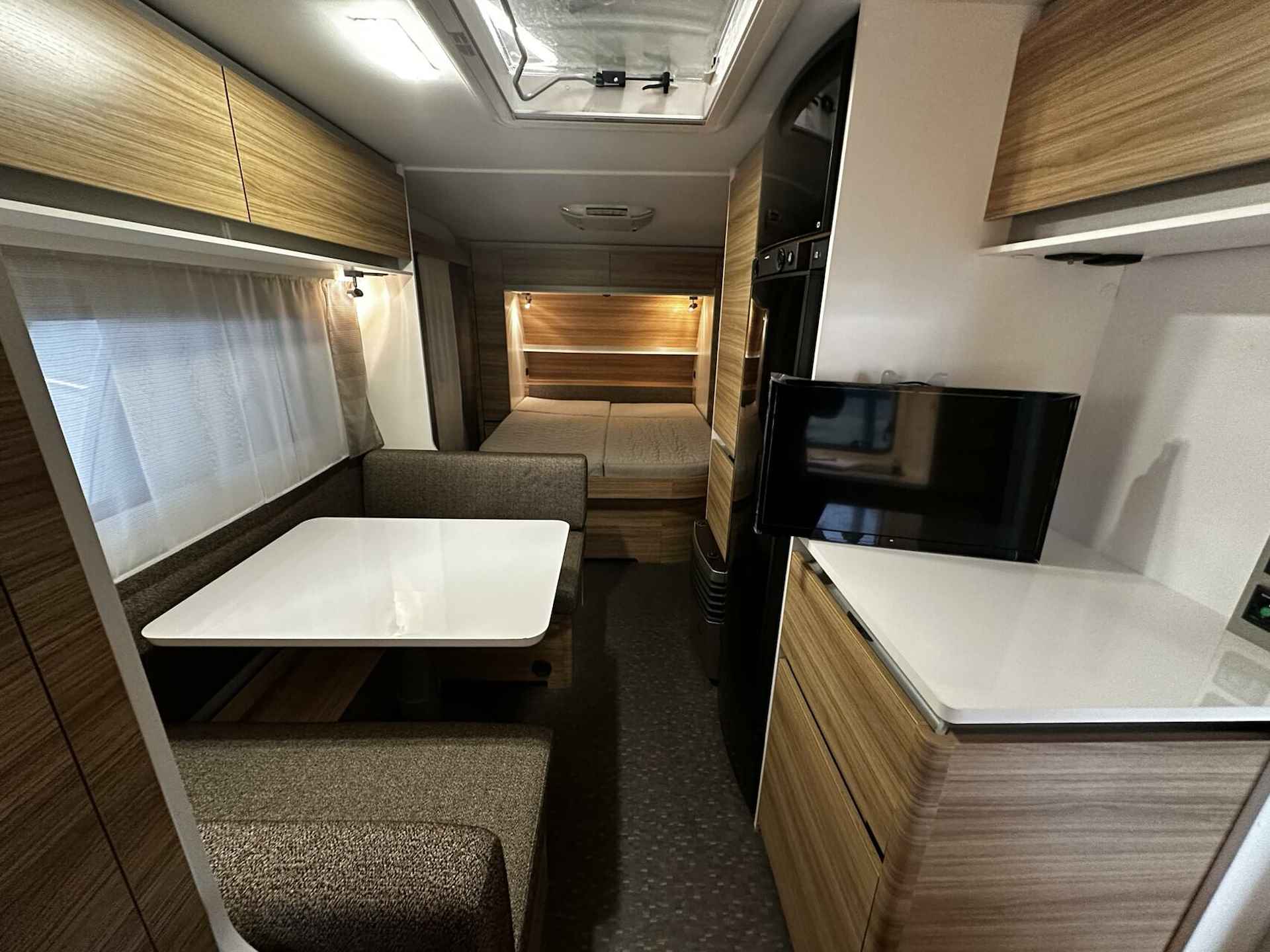 ADRIA ALTEA 542 PH QUEENSBED, AIRO, VOORTENT, MOVER - 11/24