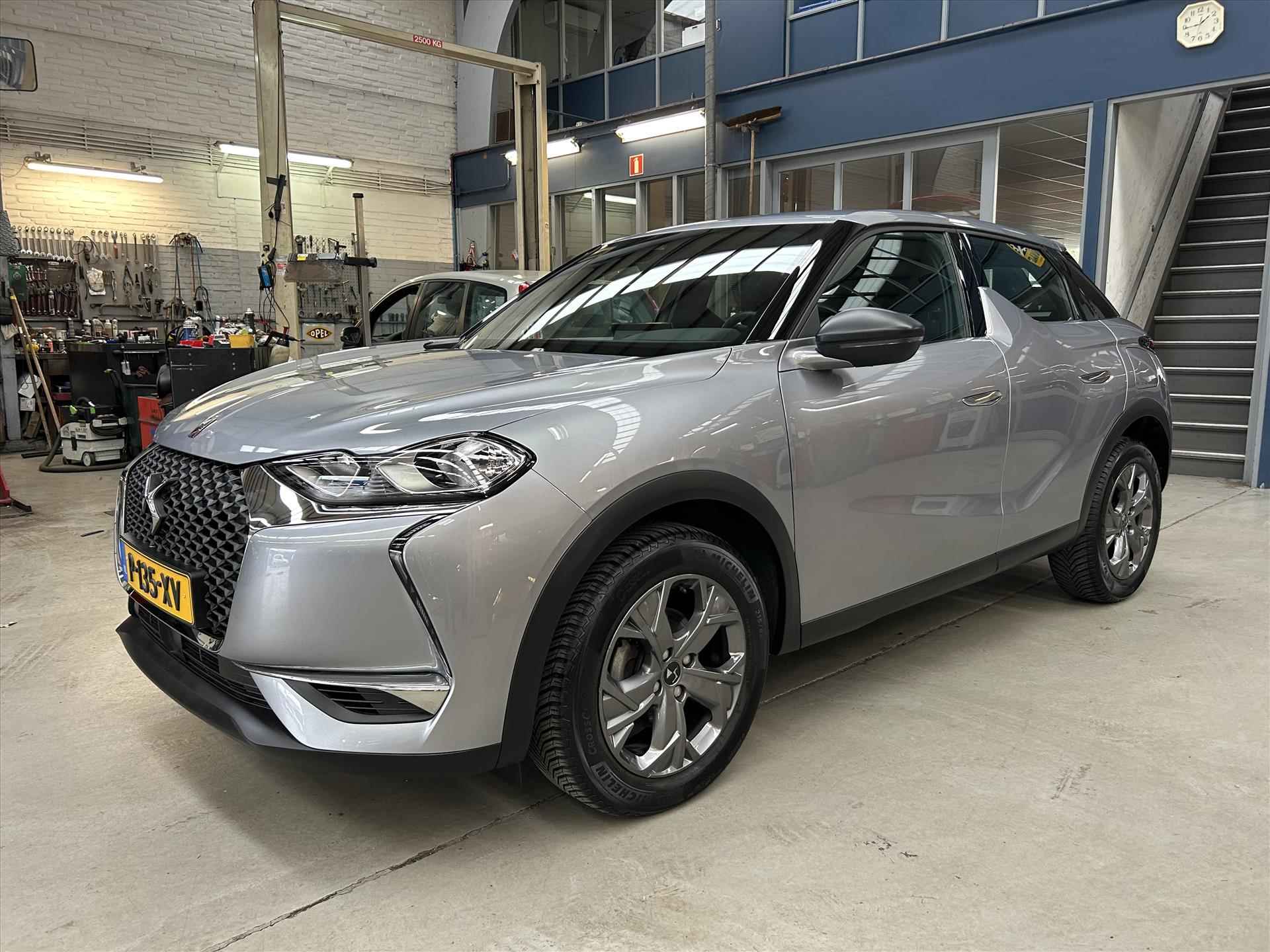 Ds Ds 3 Crossback 1.2 PureTech 100pk Montmartre | Apple carplay / Android auto | Navigatie | Climate control | Parkeersensoren | Cruise control | NAP | Rijklaar prijs!