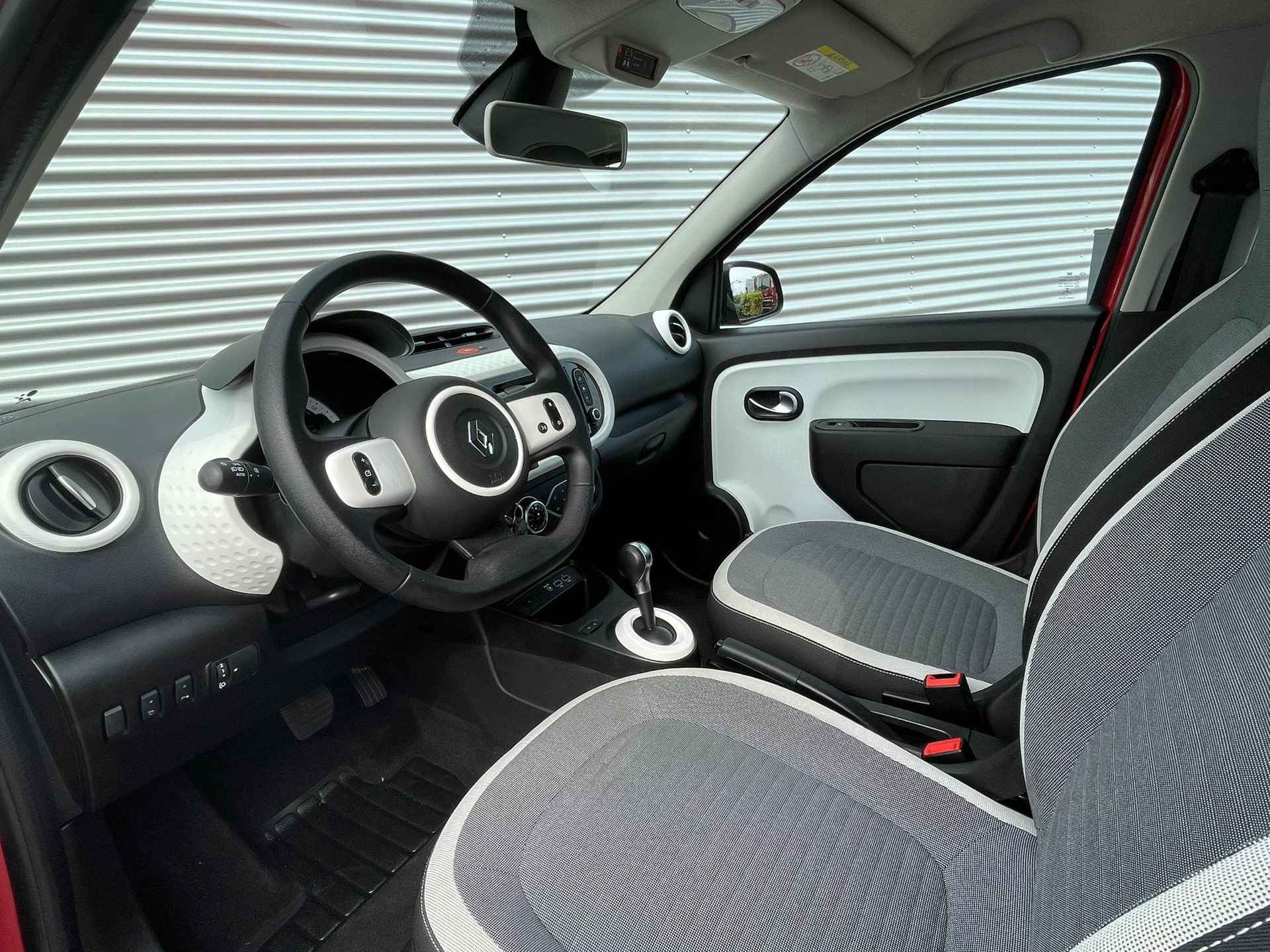 Renault Twingo Z.E. R80 E-Tech Equilibre 22 kWh Subsidieregeling € 2.000,- mogelijk - 11/33