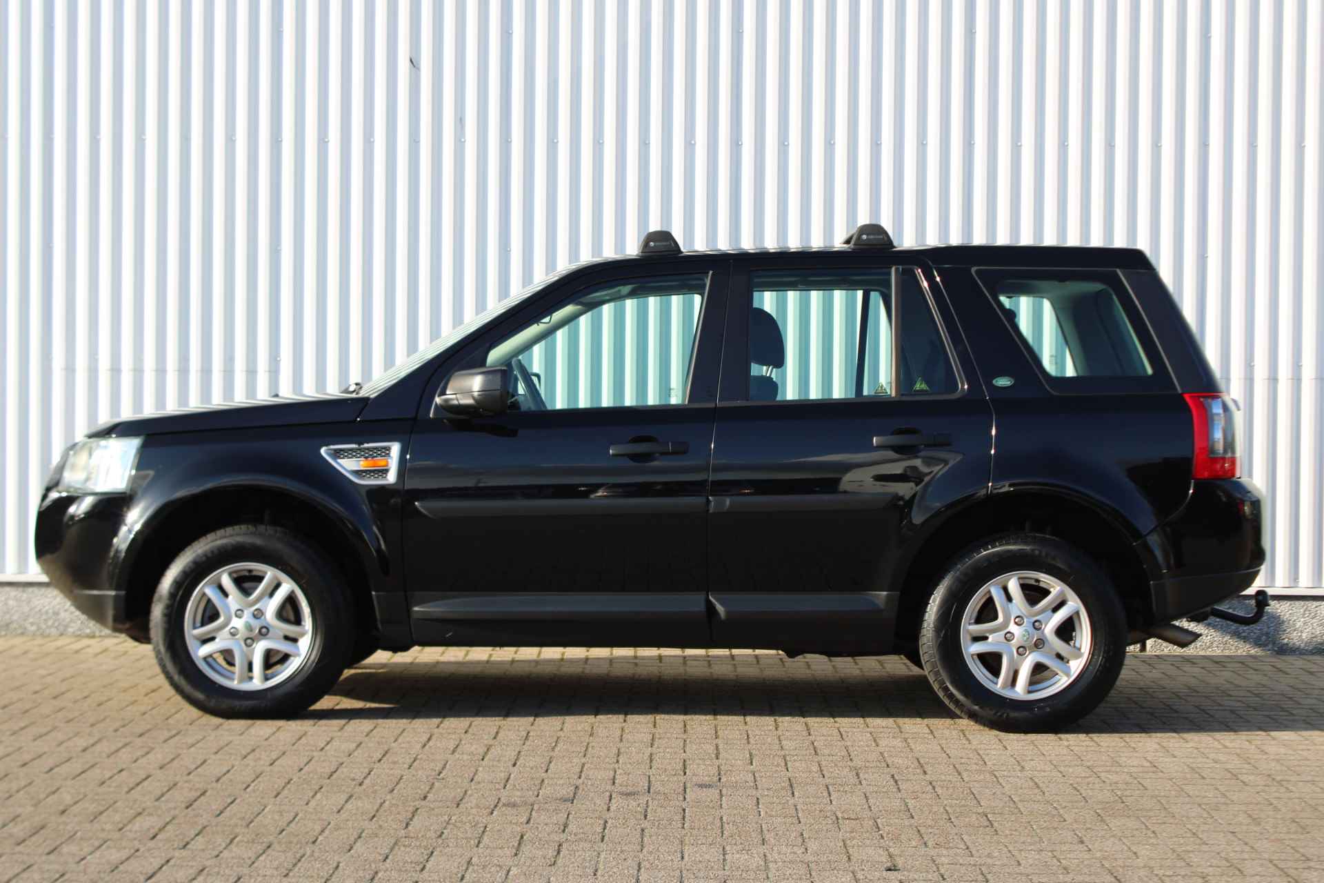 Land Rover Freelander 2.2 TD4 E | AIRCO | NAVIGATIE | TREKHAAK | NETTE AUTO - 6/24