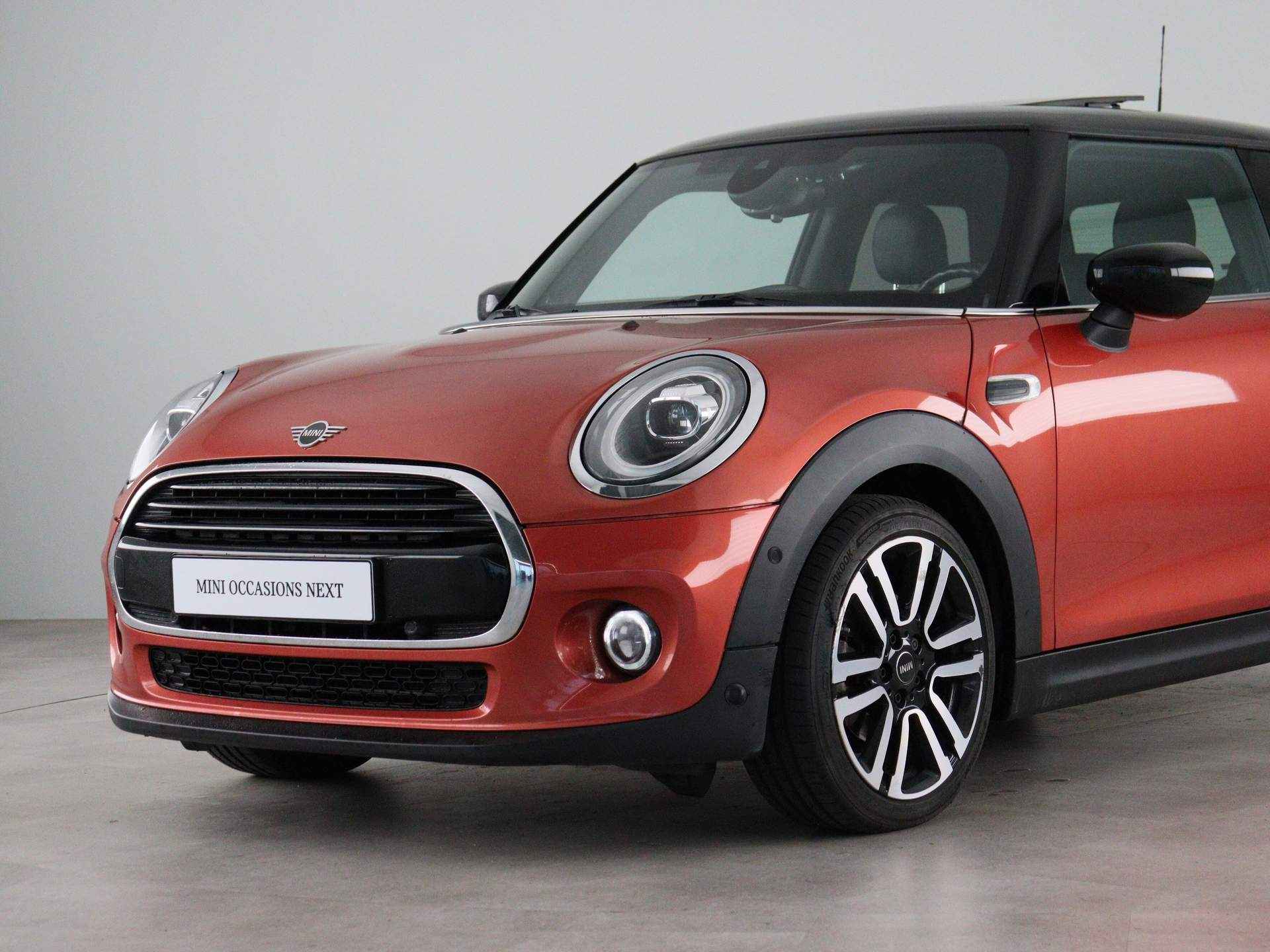 MINI 3-deurs Cooper Summer Red Edition Aut. - 21/26