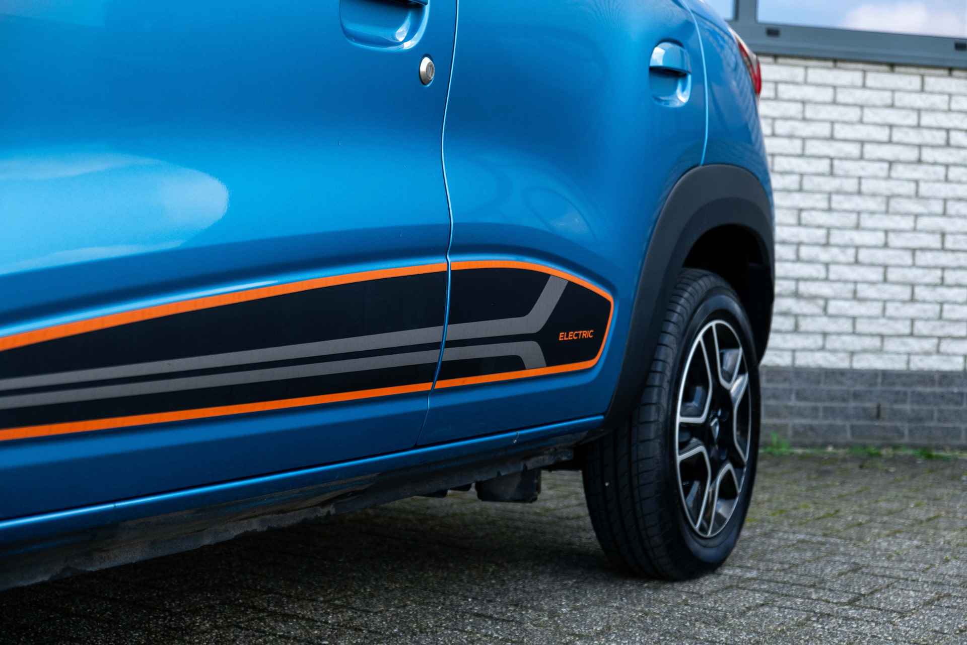 Dacia Spring Comfort Plus 27 kWh | AUTOMAAT | DC LADER 30KW | CAMERA | incl. Bovag rijklaarpakket met 12 maanden garantie - 24/51