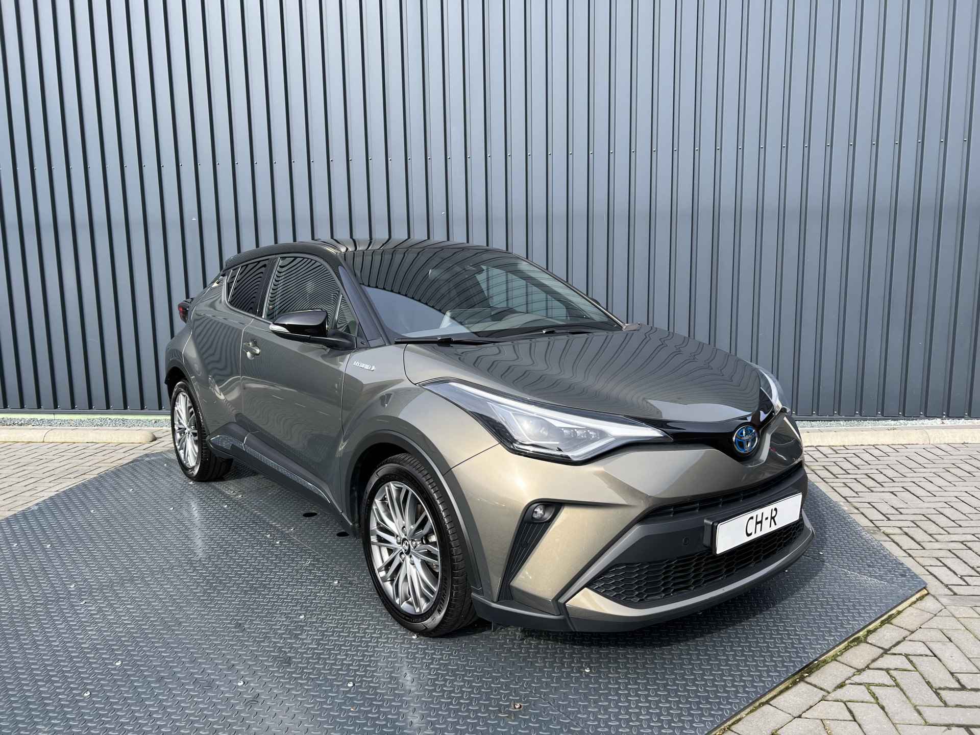 Toyota C-HR 2.0 Hybrid Executive / Bi tone | Vol Leer | Kleur: Oxide Brons | JBL | LED | Rijklaar!!| - 6/39