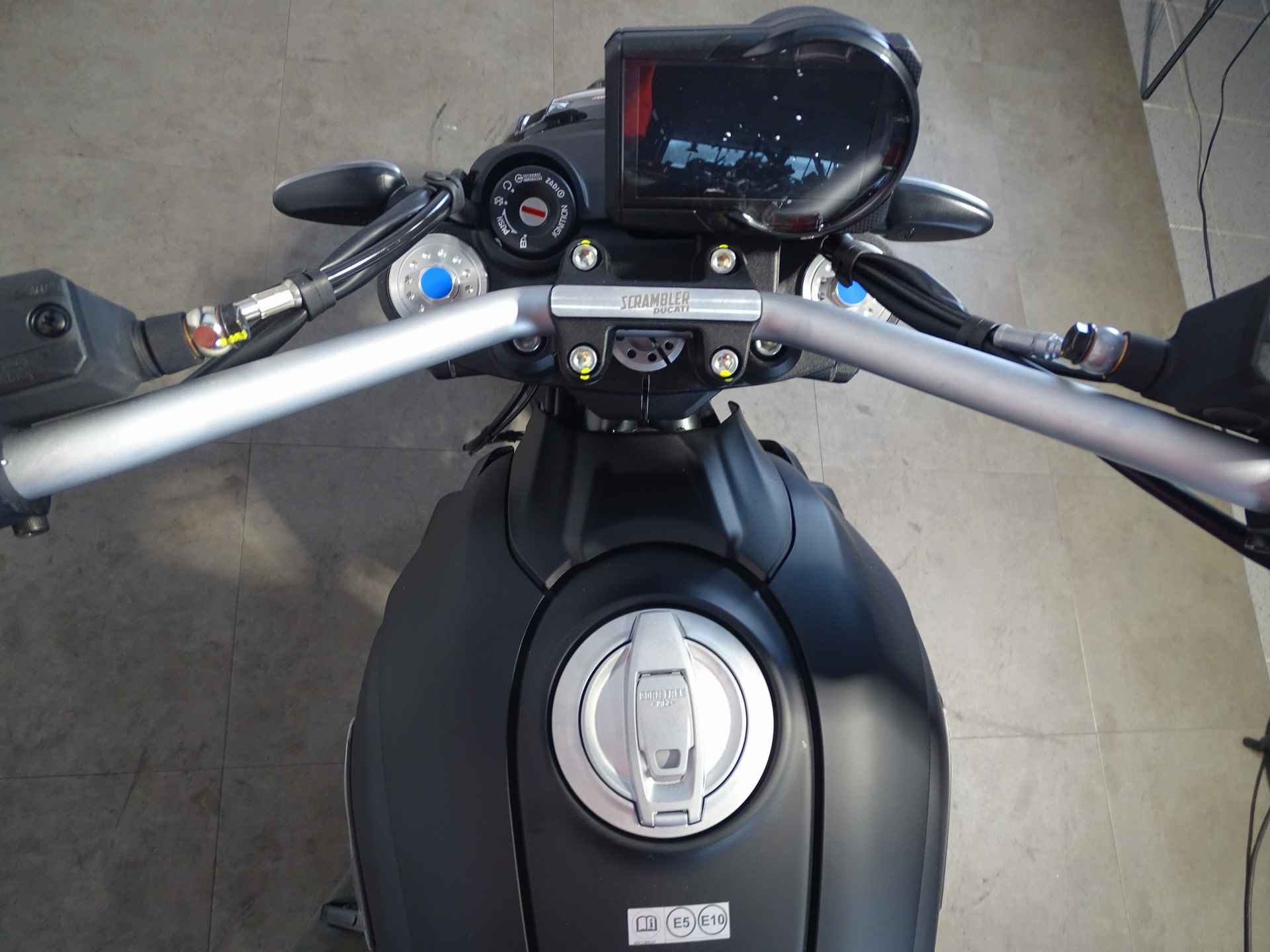 Ducati SCRAMBLER ICON - 7/9