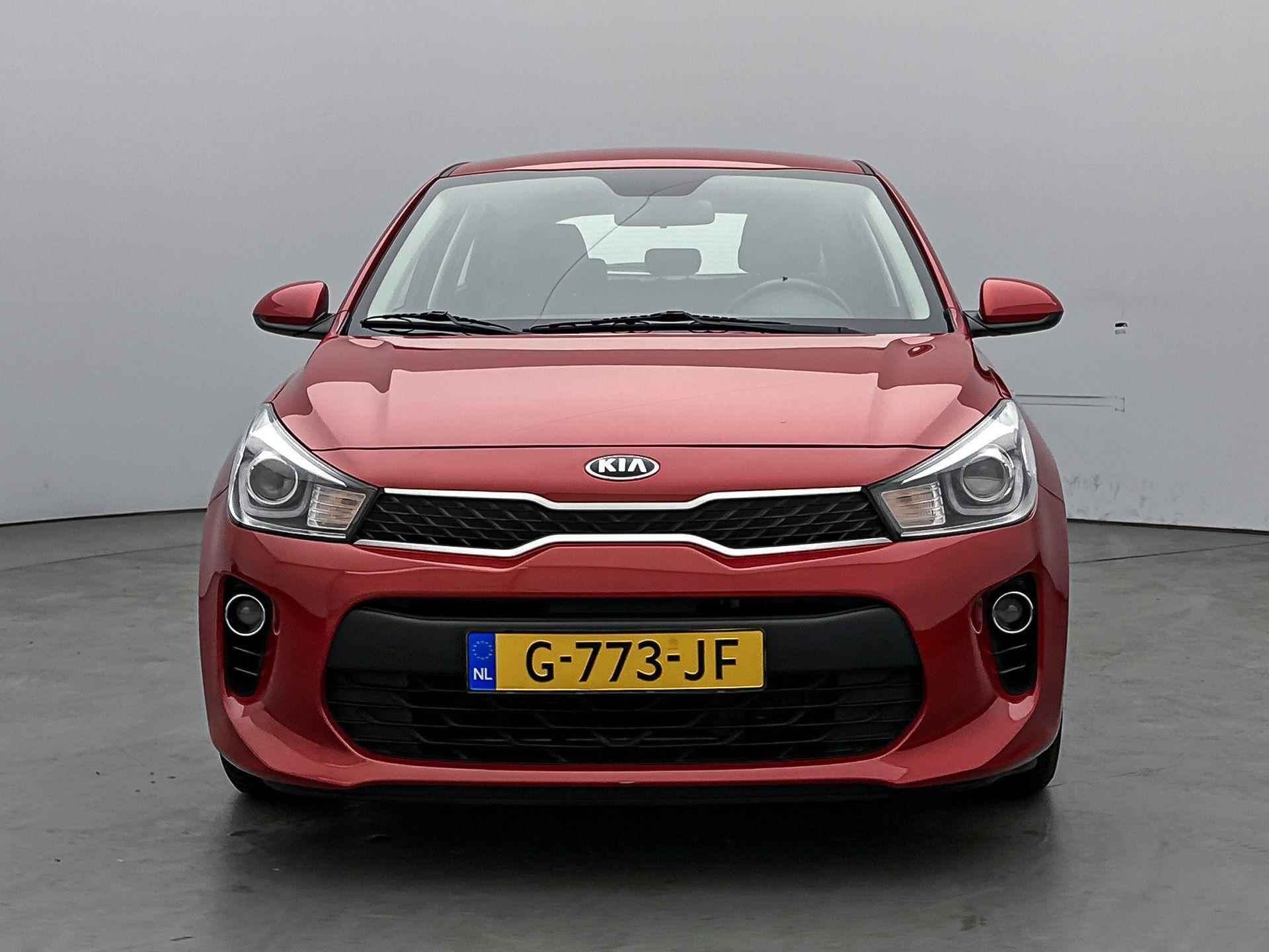 Kia Rio DynamicLine 100 pk | Navigatie | Achteruitrijcamera | Parkeersensoren Achter | LED Dagrijverlichting | Lederen Stuurwiel en Versnellingspook | DAB Ontvanger | Airco | Cruise Control | 15" Lichtmetalen Velgen | Apple Carplay/Android Auto | - 5/36